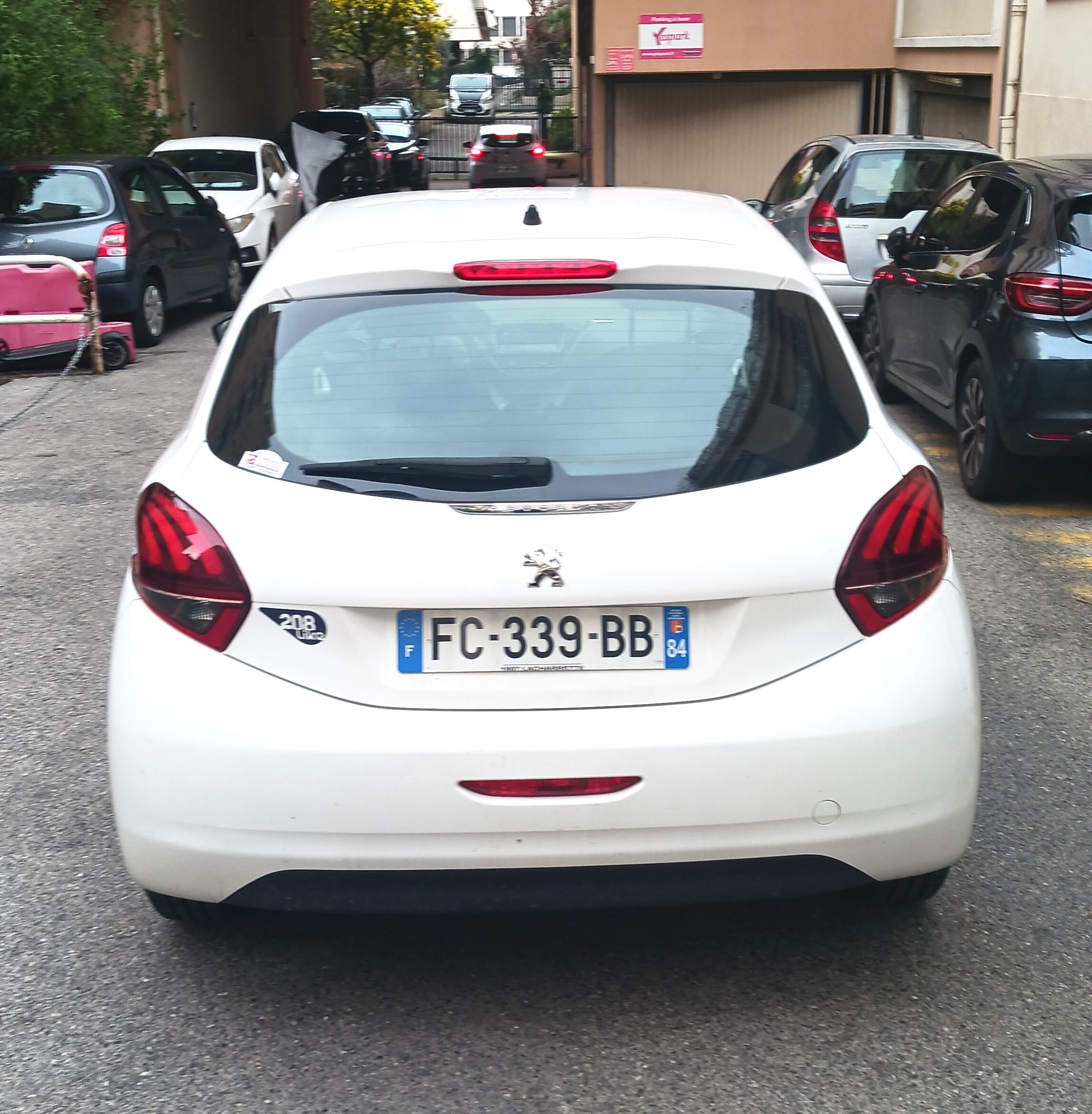 Peugeot 208