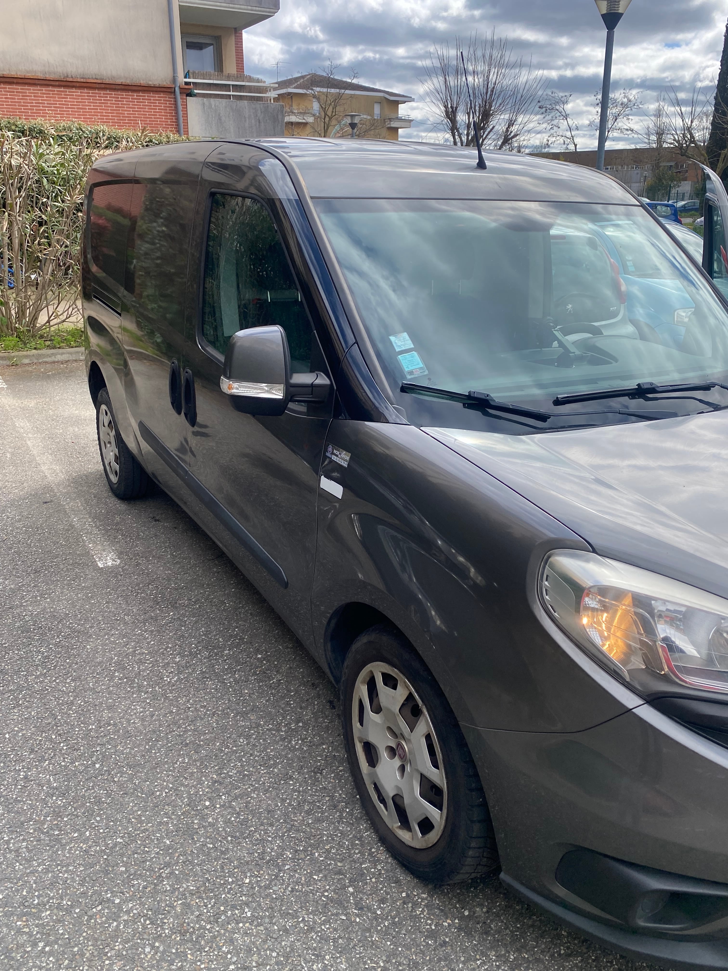 Fiat Doblo Cargo con Aire acondicionado