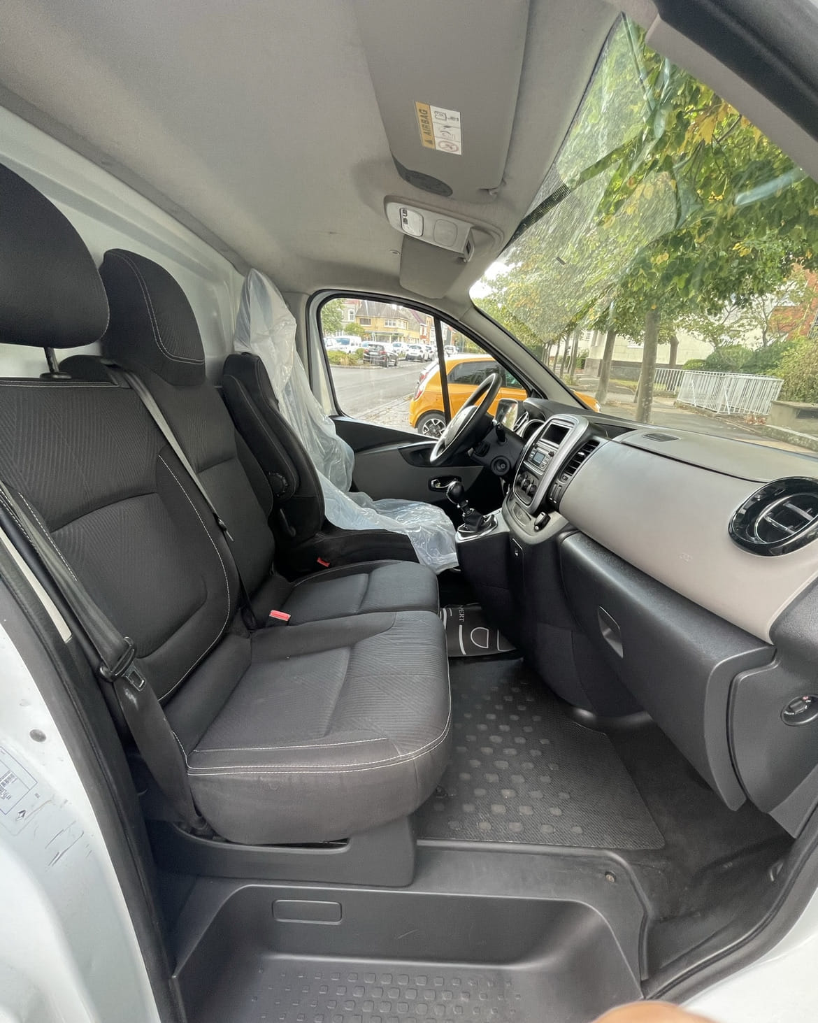 Renault Trafic avec Attelage