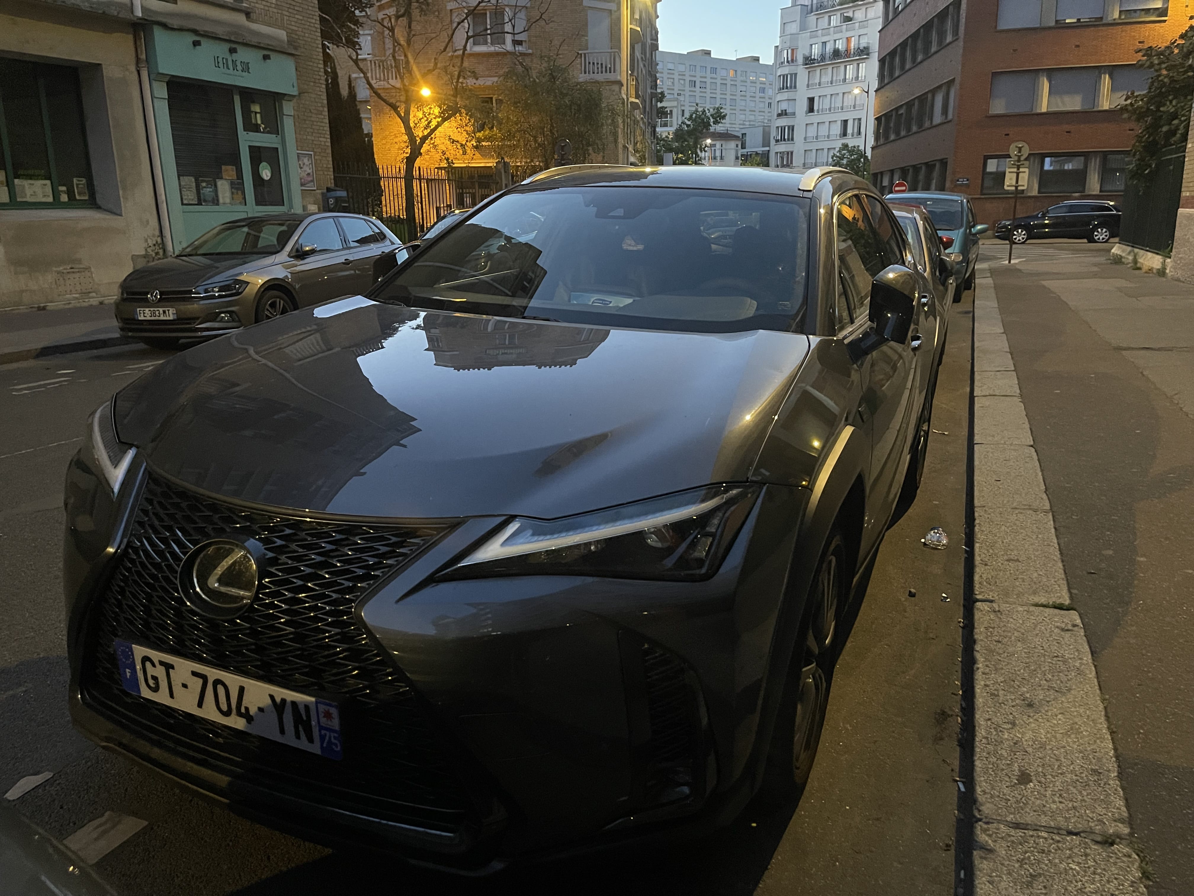Lexus UX Hybride, 2024, Essence 95 / Électrique (hybride), automatique