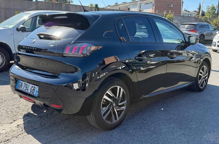 Peugeot 208 avec Caméra de recul