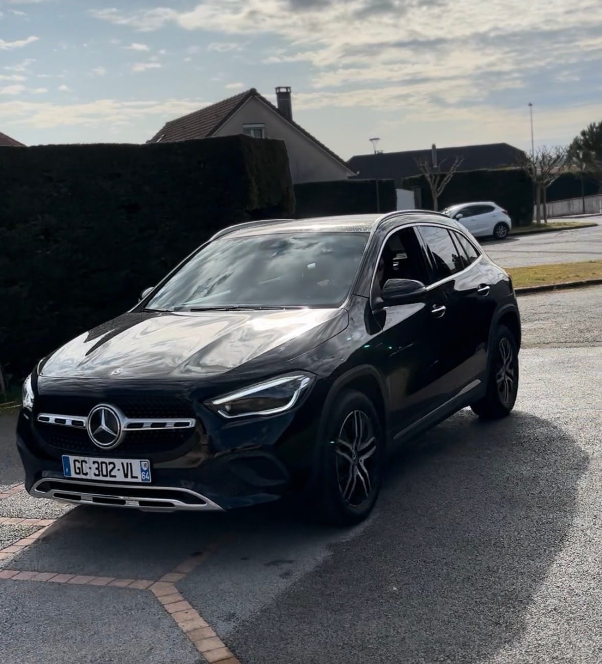 Mercedes-Benz GLA 250, 2021, Essence 95 / Électrique (hybride), automatique