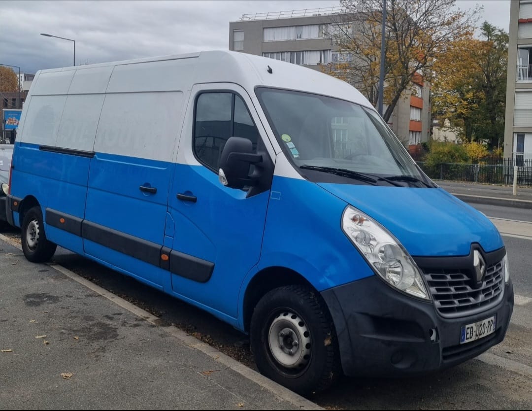 Renault Master avec Autoradio