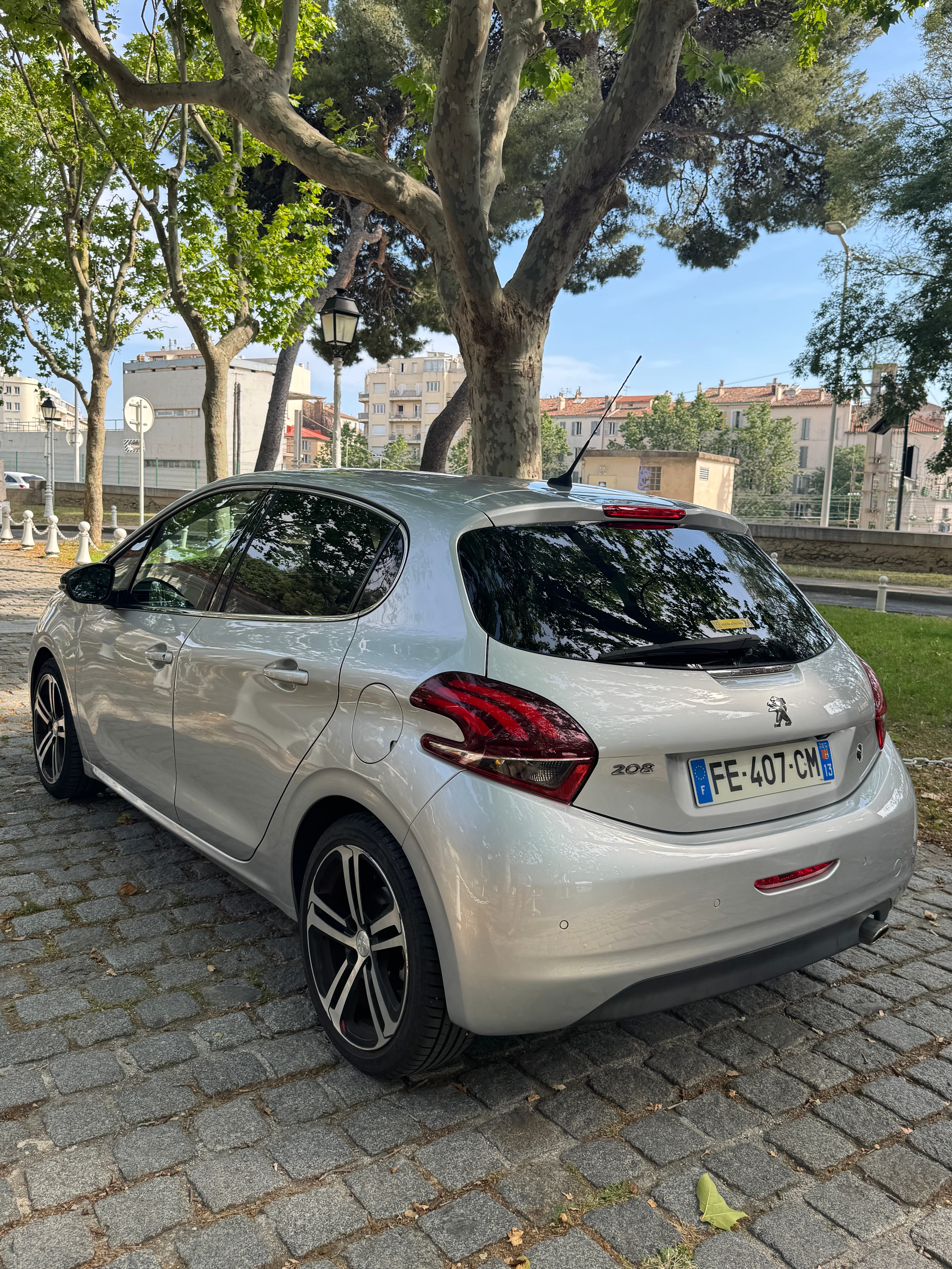 Peugeot 208 avec Caméra de recul