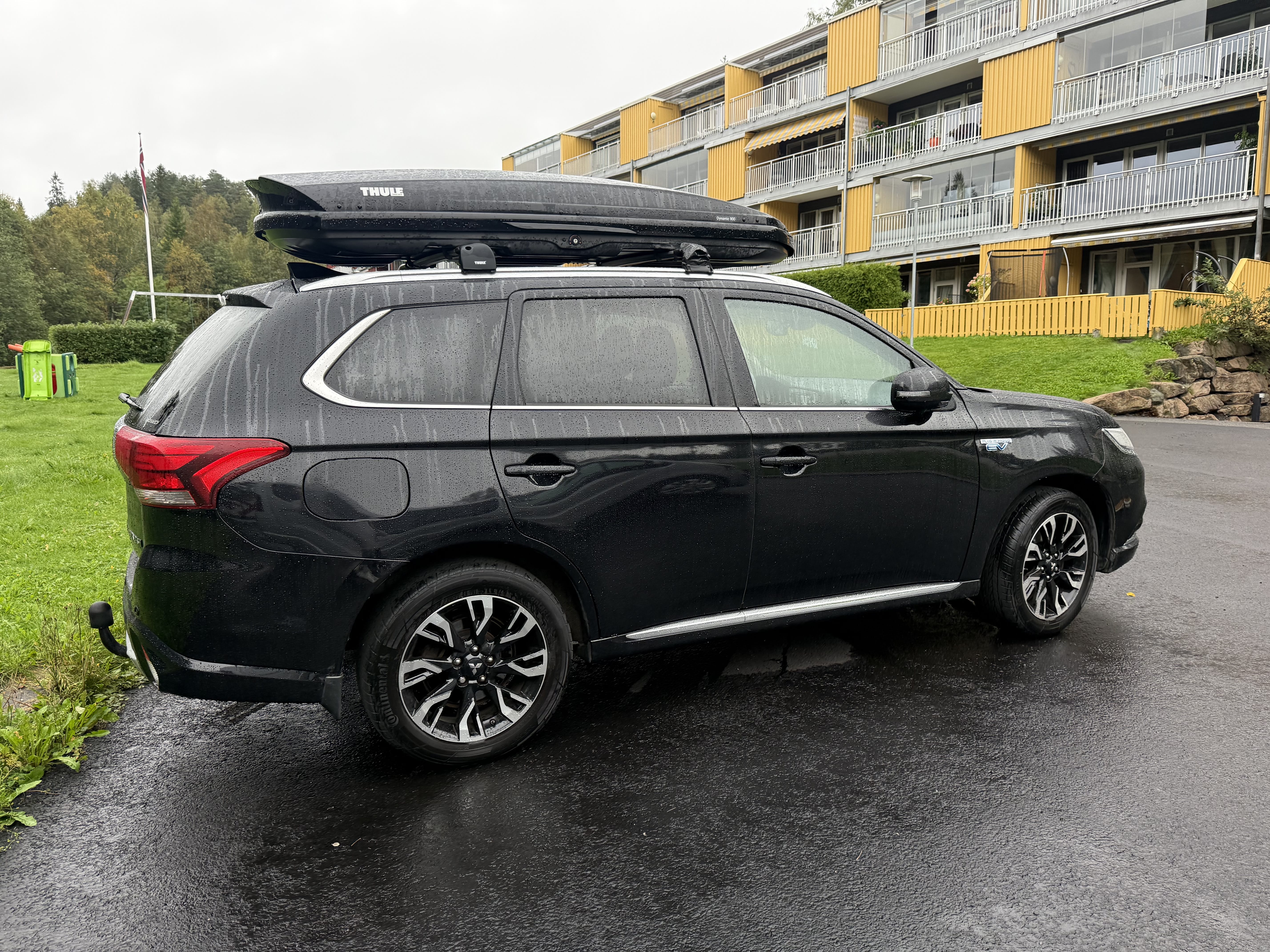 Mitsubishi Outlander Hybrid 2.0 CDI with Air conditioning