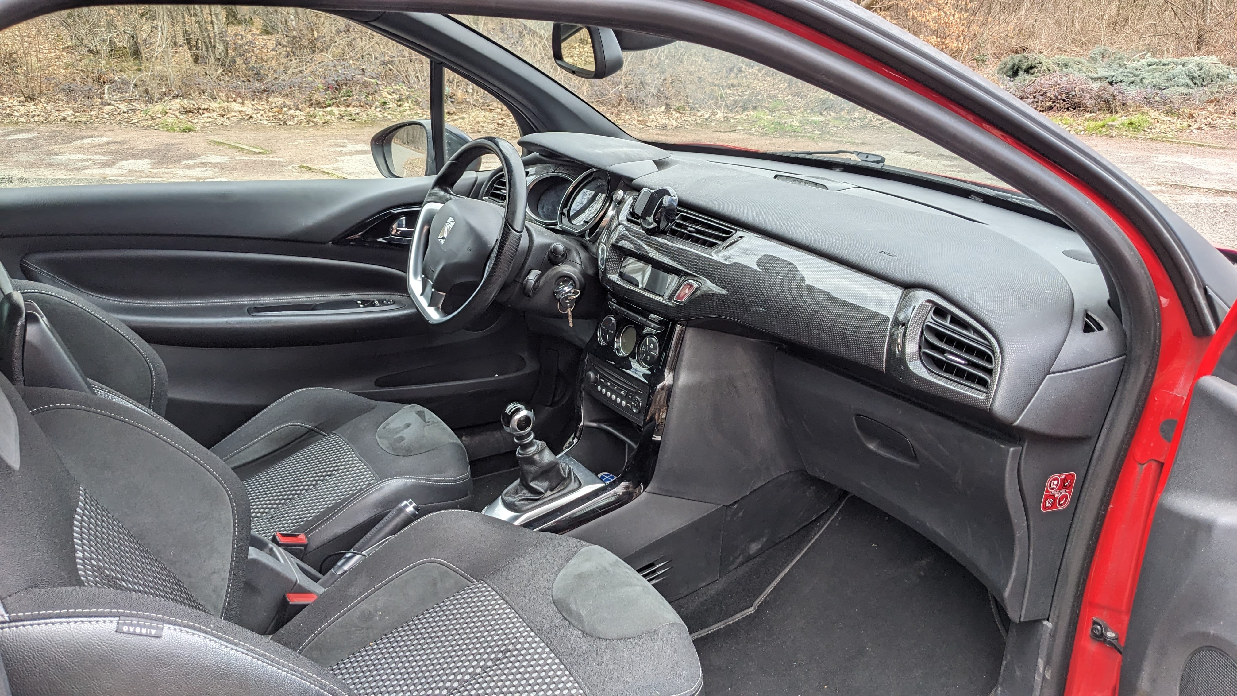 Citroen DS3 1.6 thp 156ch avec Entrée audio / iPod