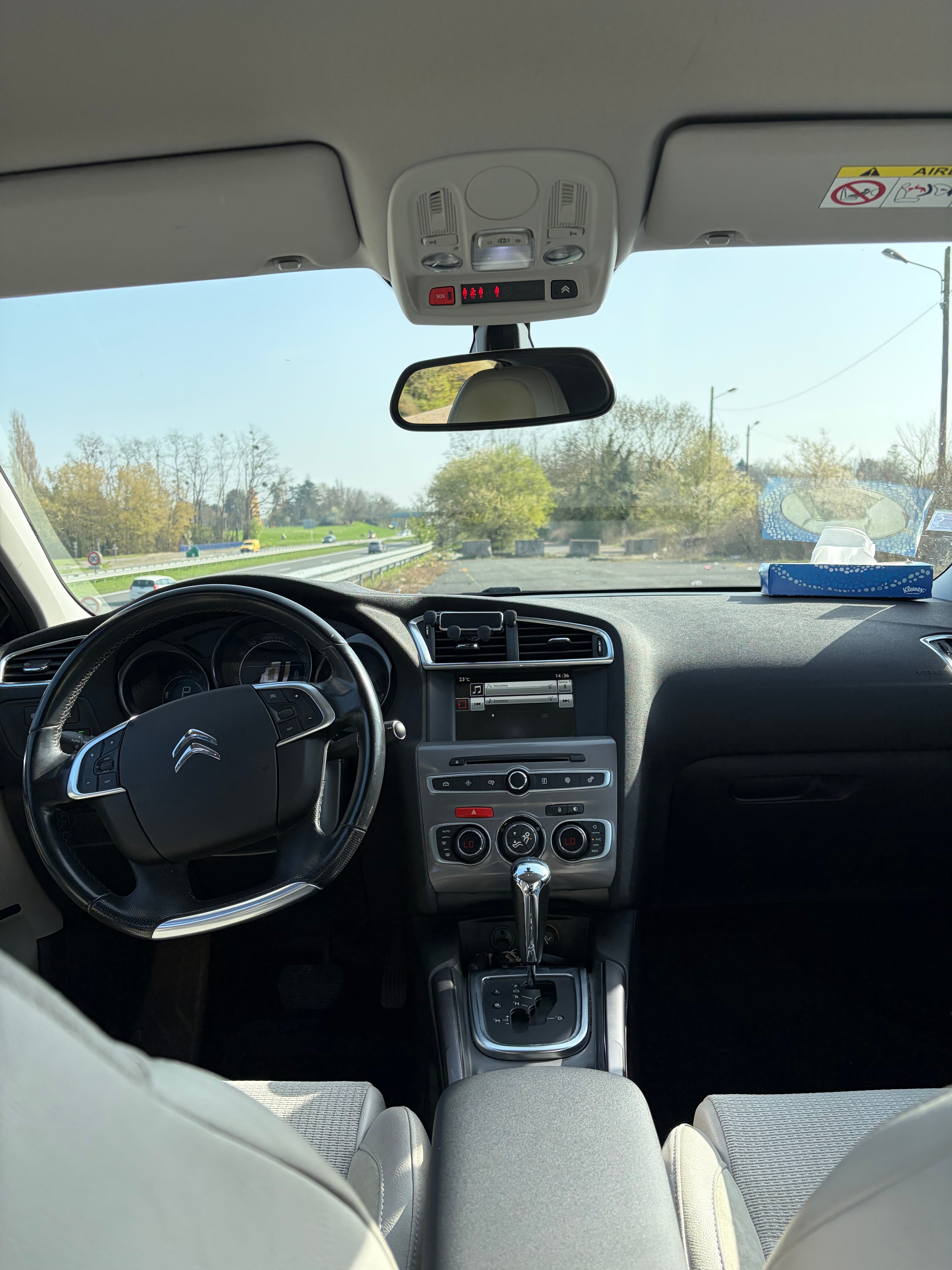 Citroen C4 avec Entrée audio / iPod