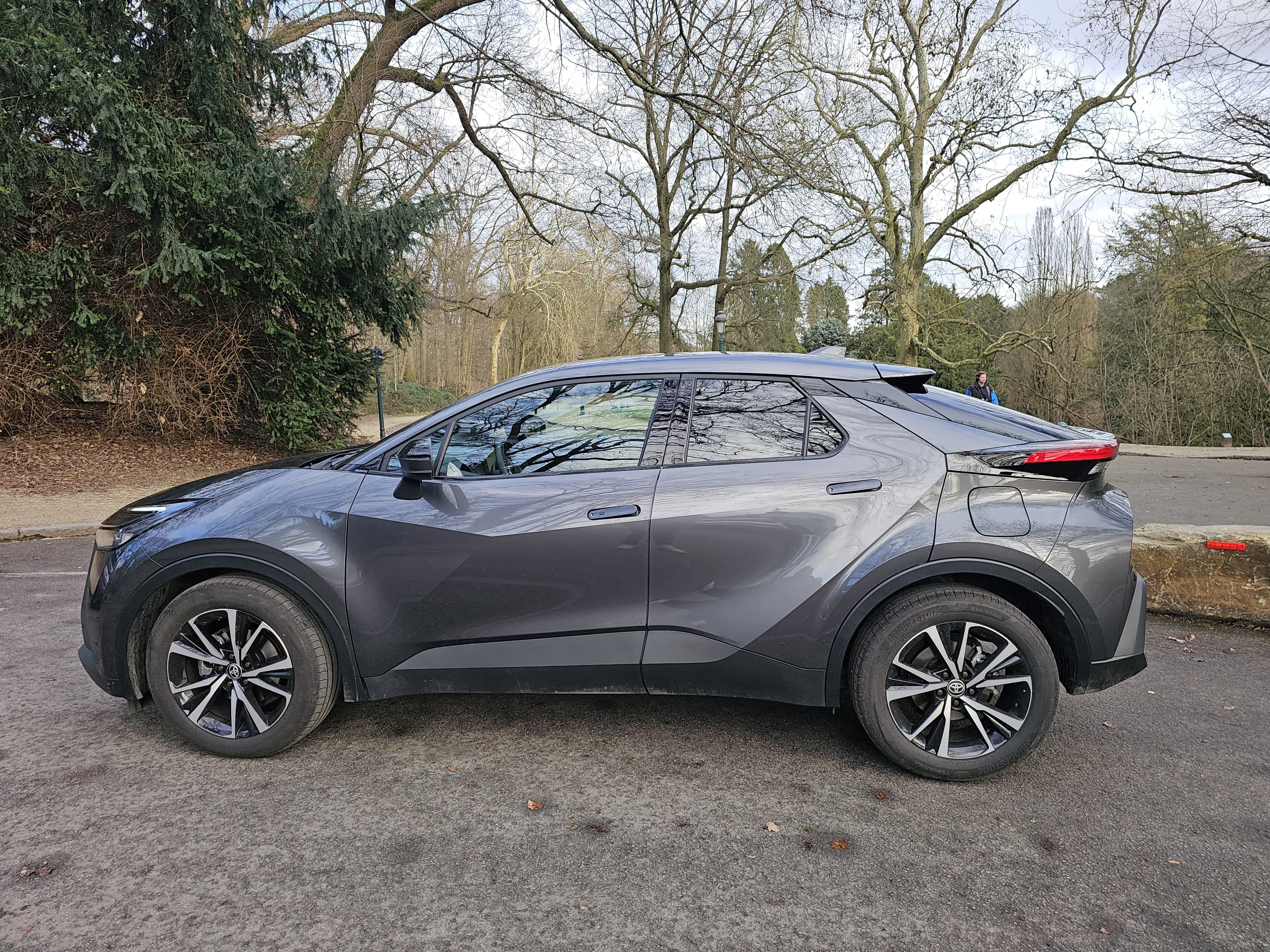 Toyota C-HR Hybrid avec Climatisation