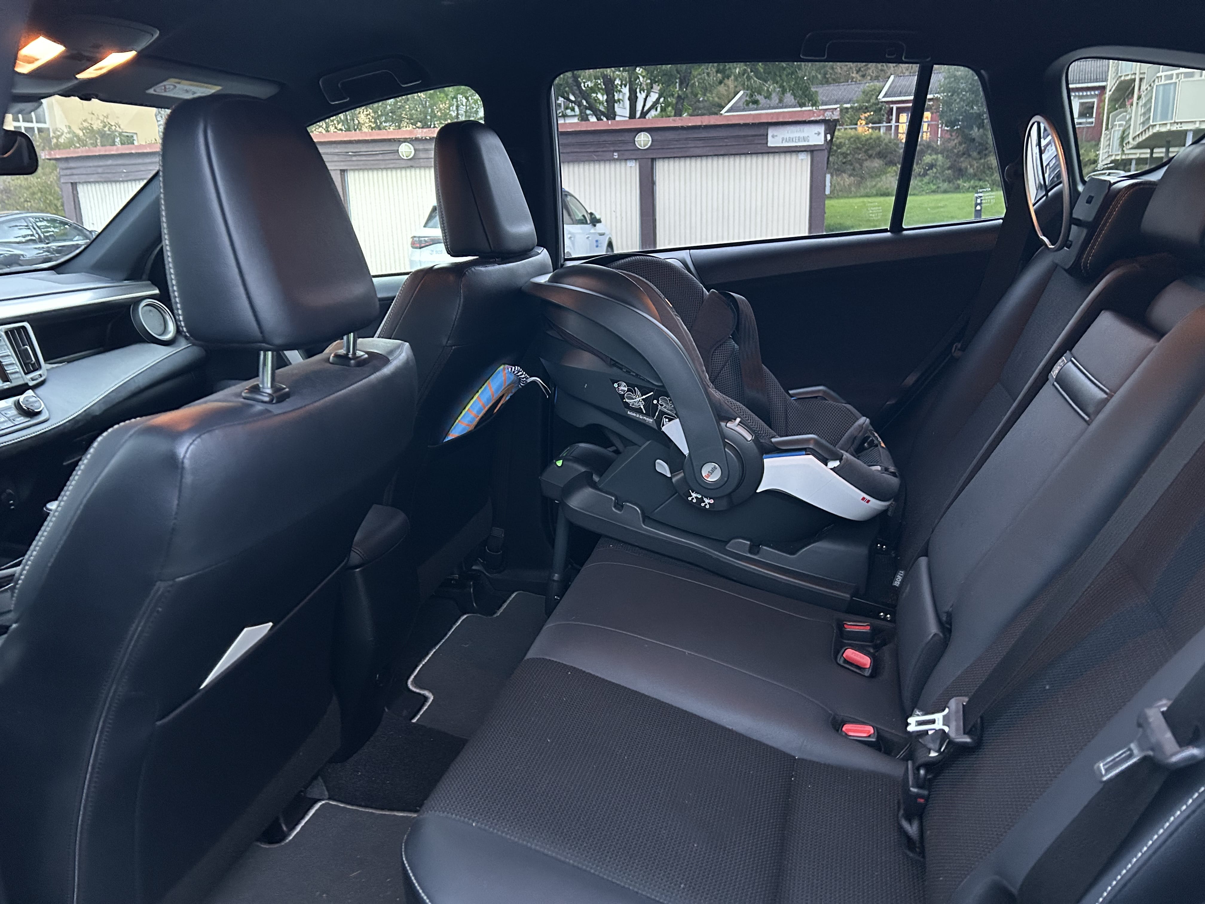 Toyota Rav4 Hybrid with Baby seat