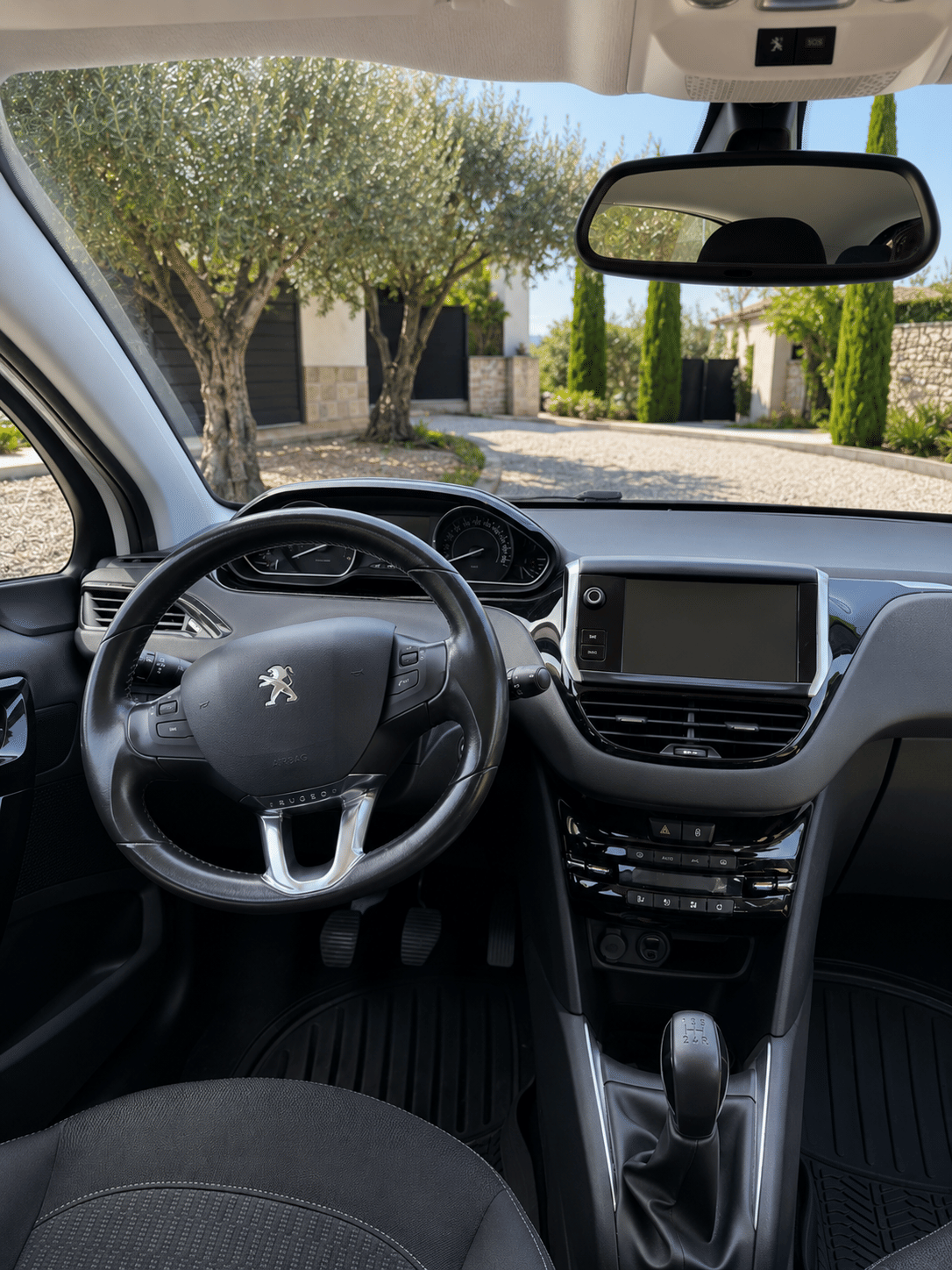 Peugeot 208 avec GPS