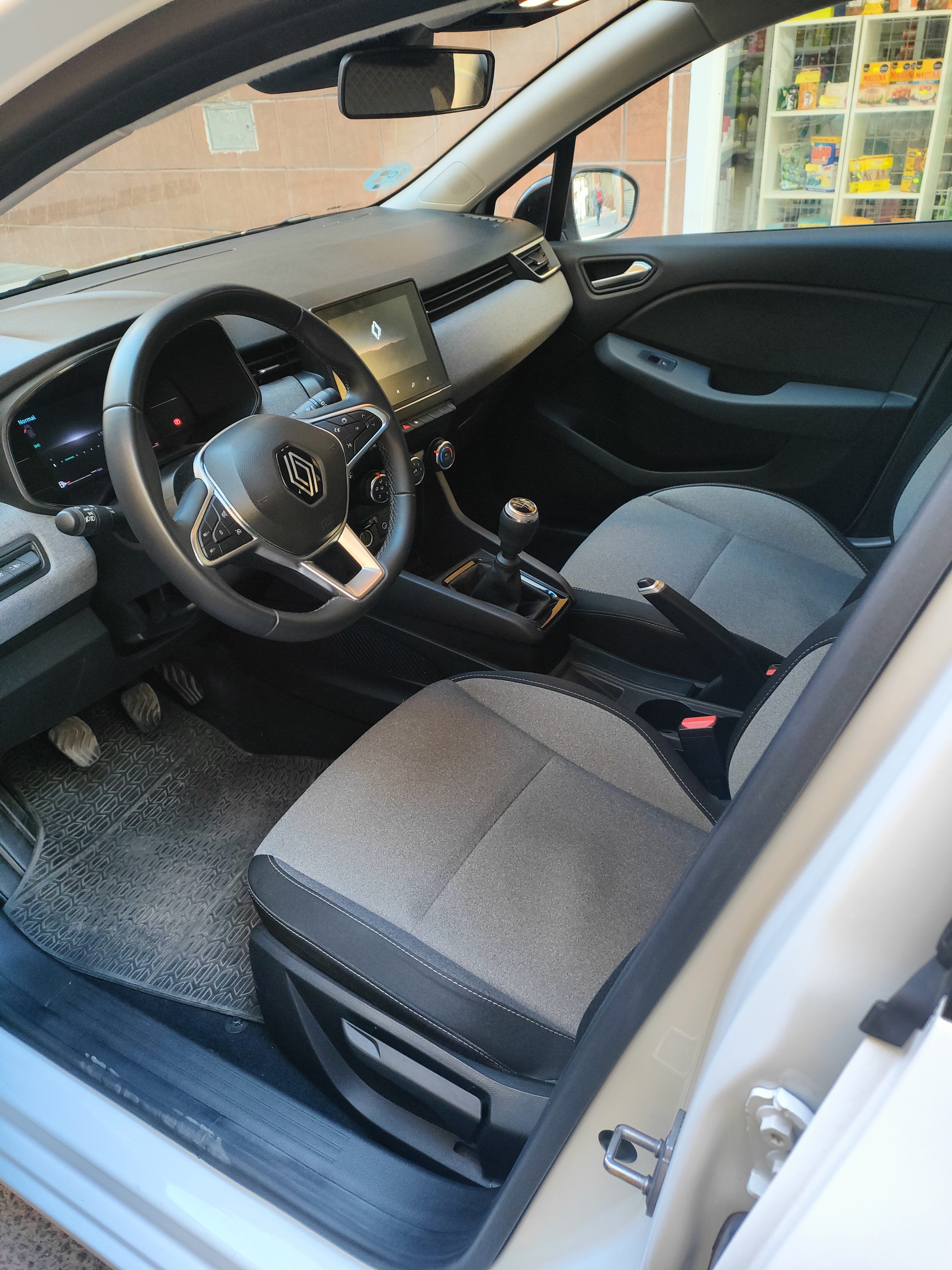 Renault Clio con Control de velocidad