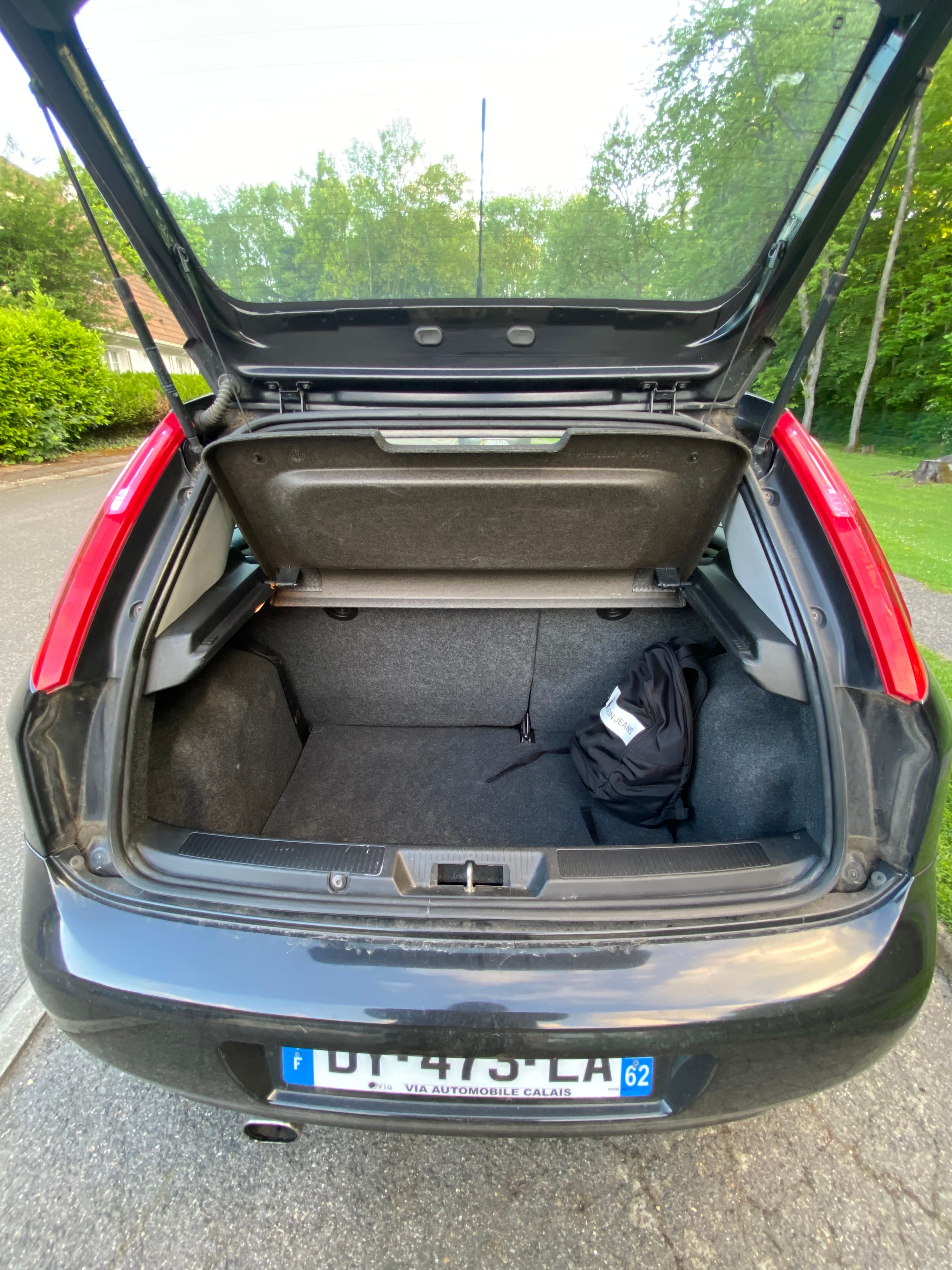 Fiat Punto avec Entrée audio / iPod