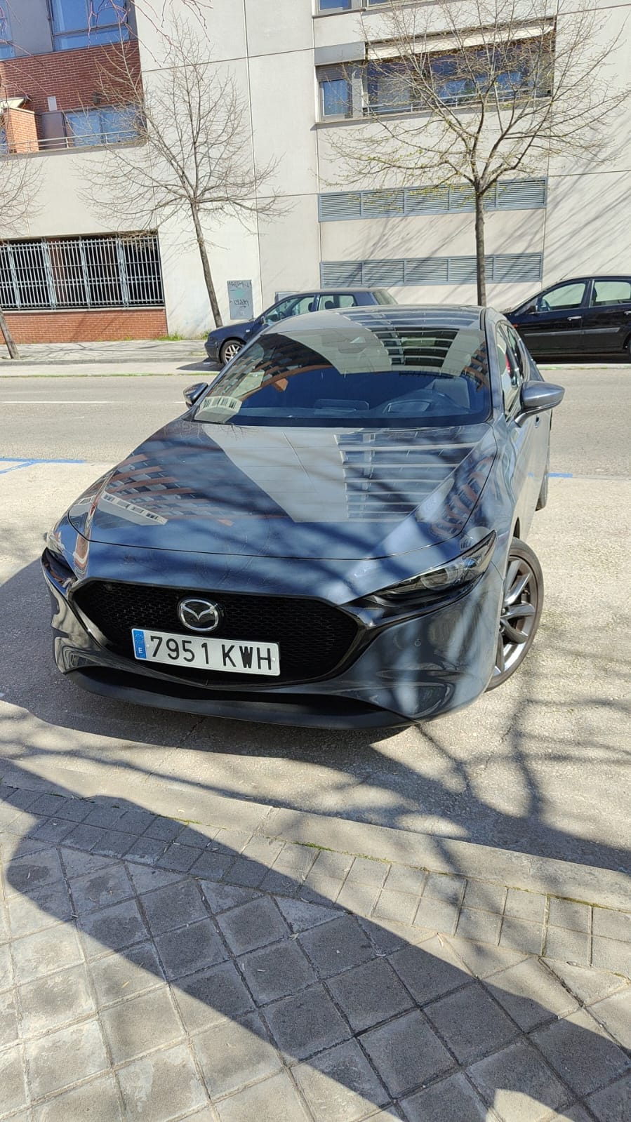 Mazda 3 Híbrido ligero- etiqueta ECO con Control de velocidad