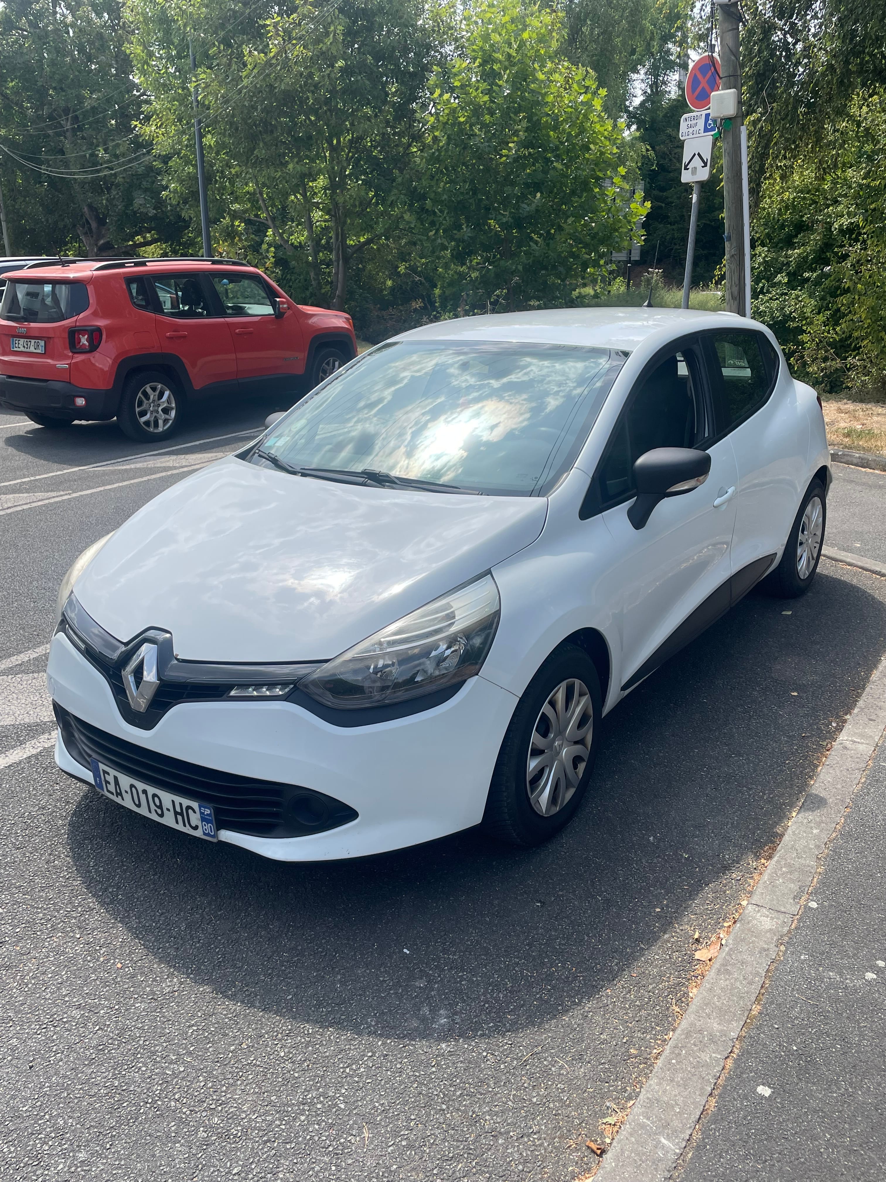Renault Clio avec Entrée audio / iPod