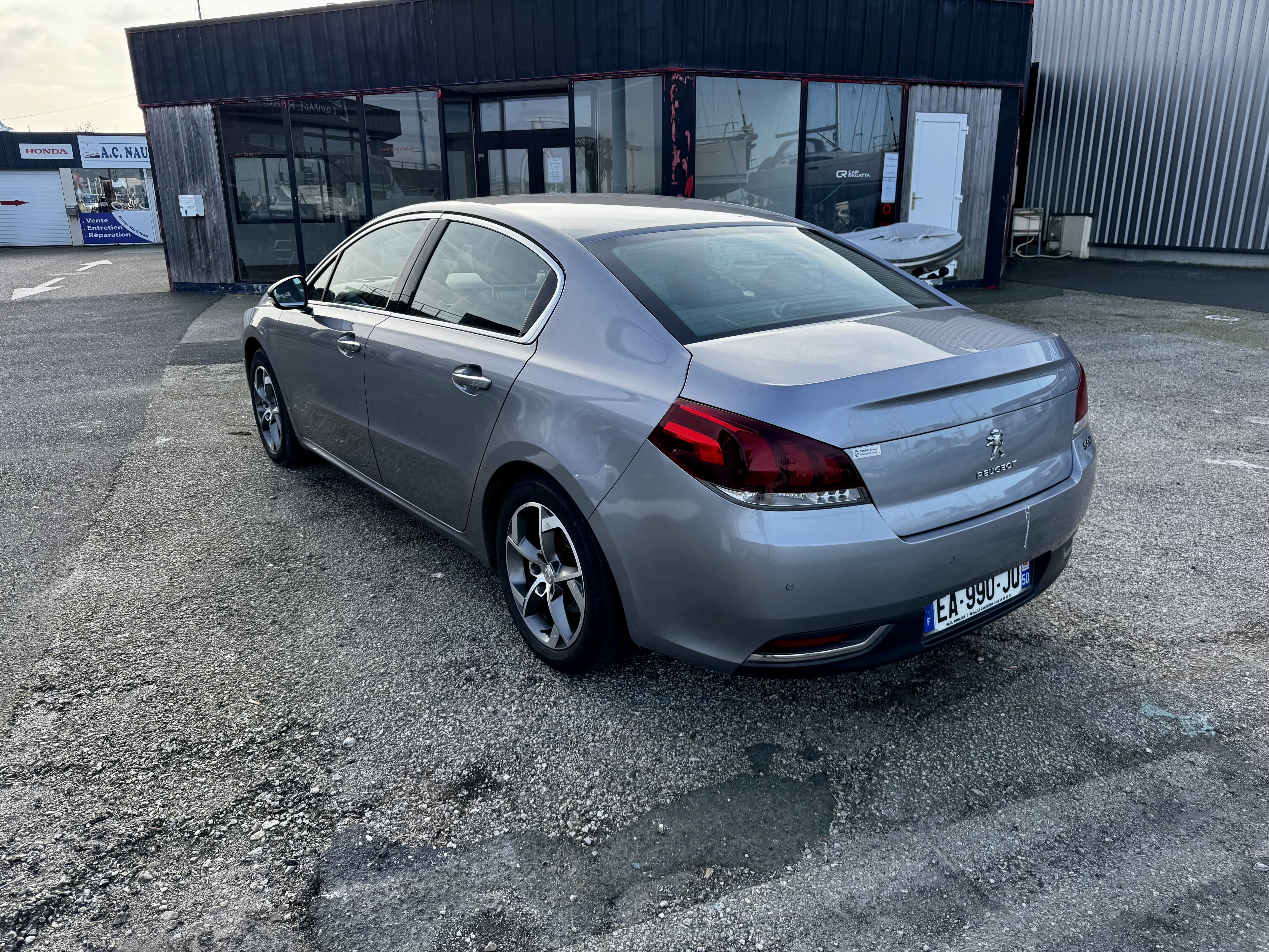 Peugeot 508 2.0hdi 180cv avec Régulateur de vitesse