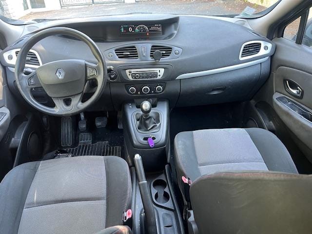 Renault Scenic 3 1.5 dCi avec Siège bébé