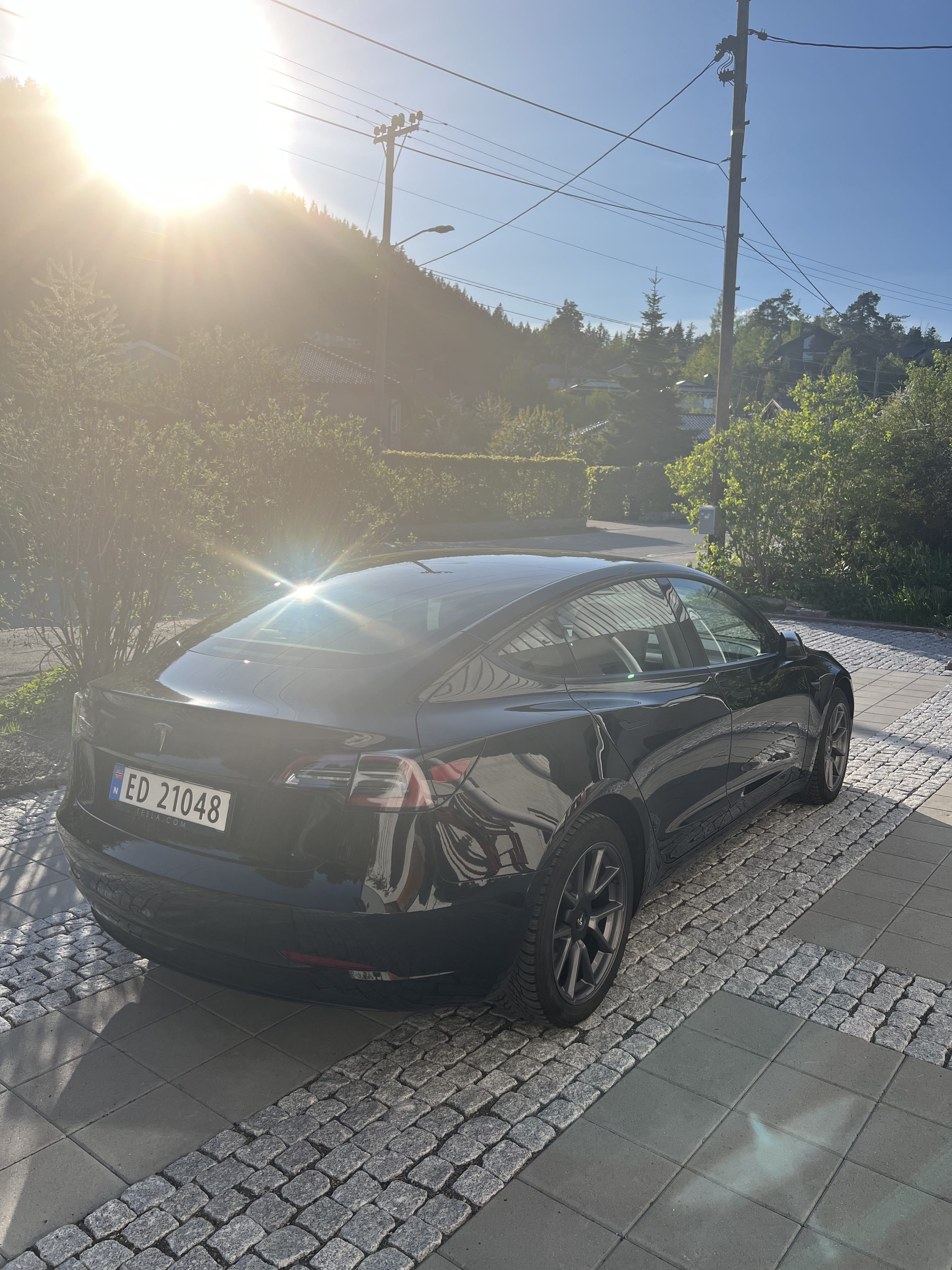 Tesla Model 3 med GPS