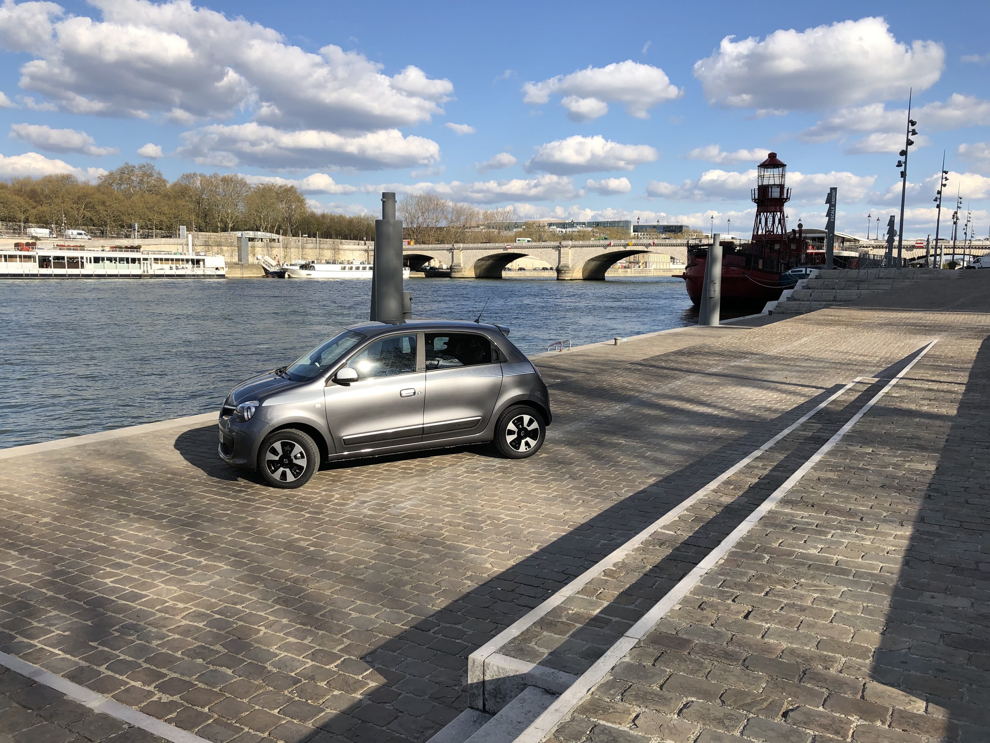 Renault Twingo Twingo III 5 portes 1.0 SCe 70 E6C Limited EDC / VFR Boite auto avec Climatisation