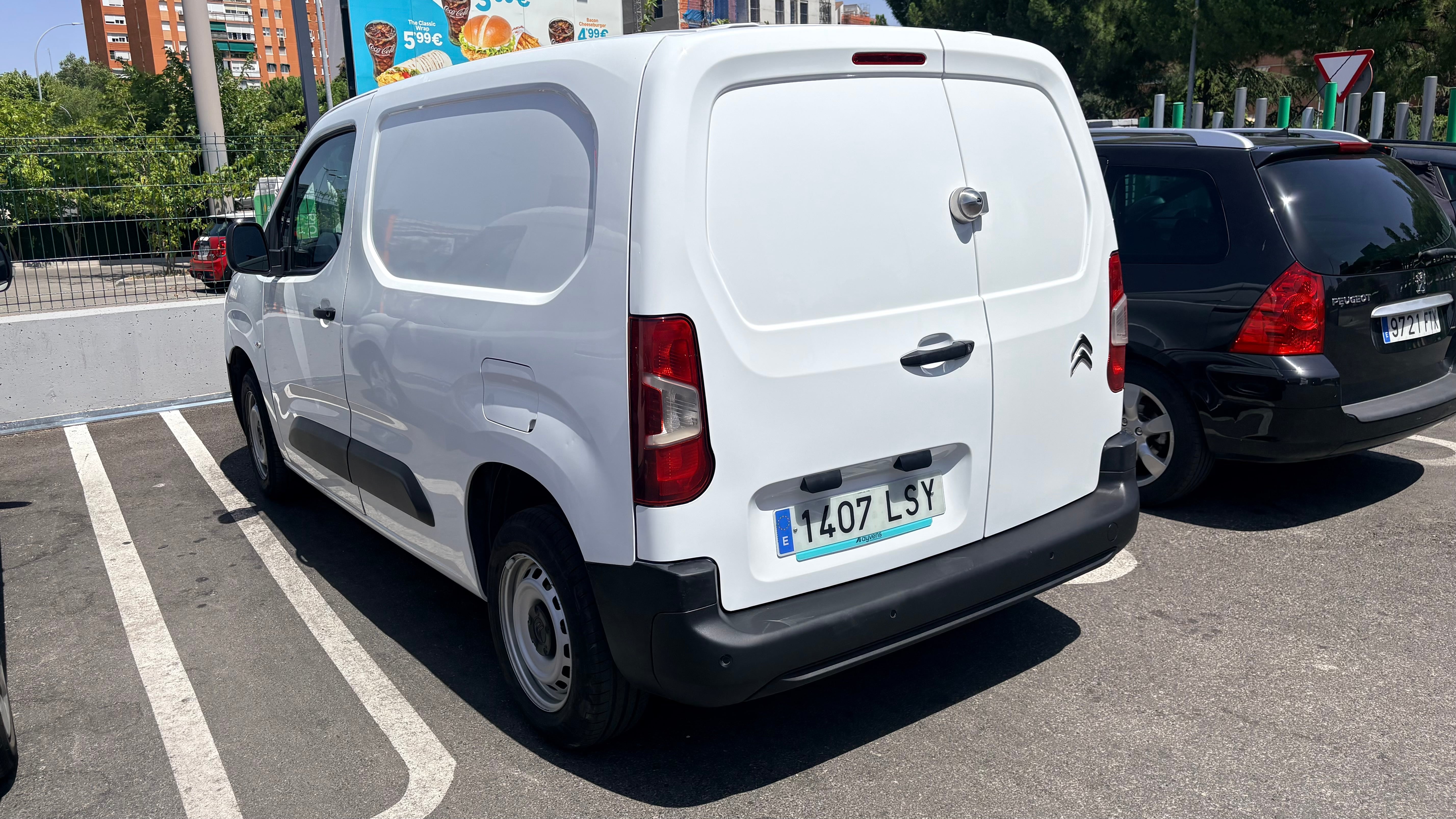 Citroen Berlingo Plataforma Cabina con Aire acondicionado