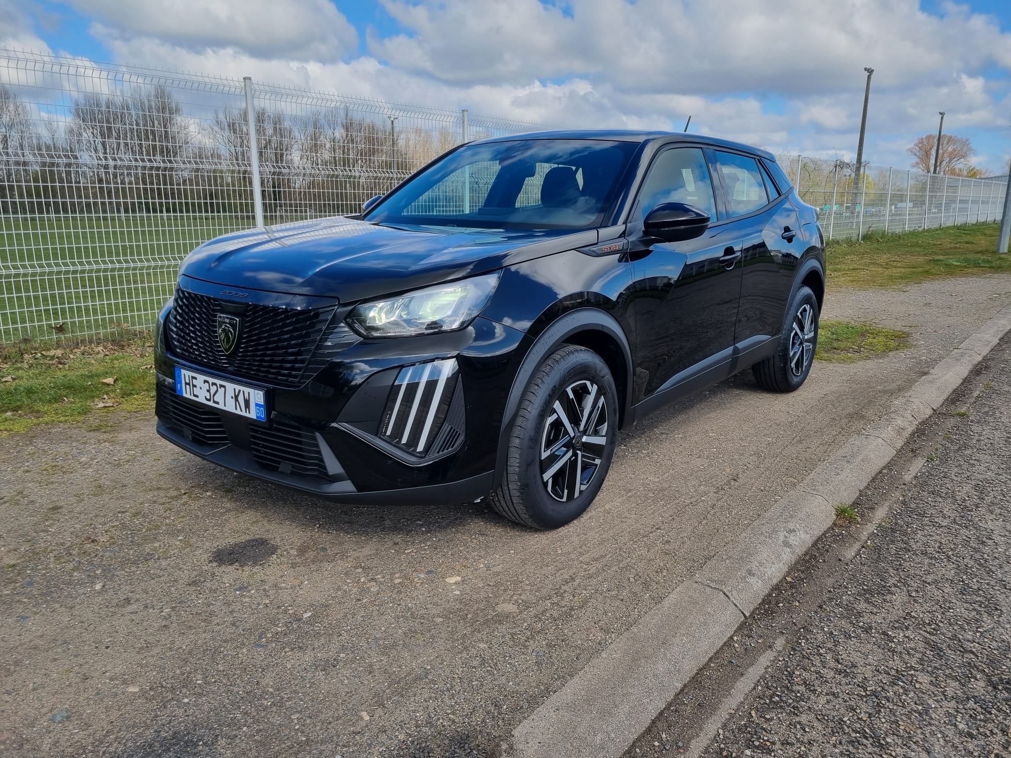 Peugeot 2008, 2025, Essence 95