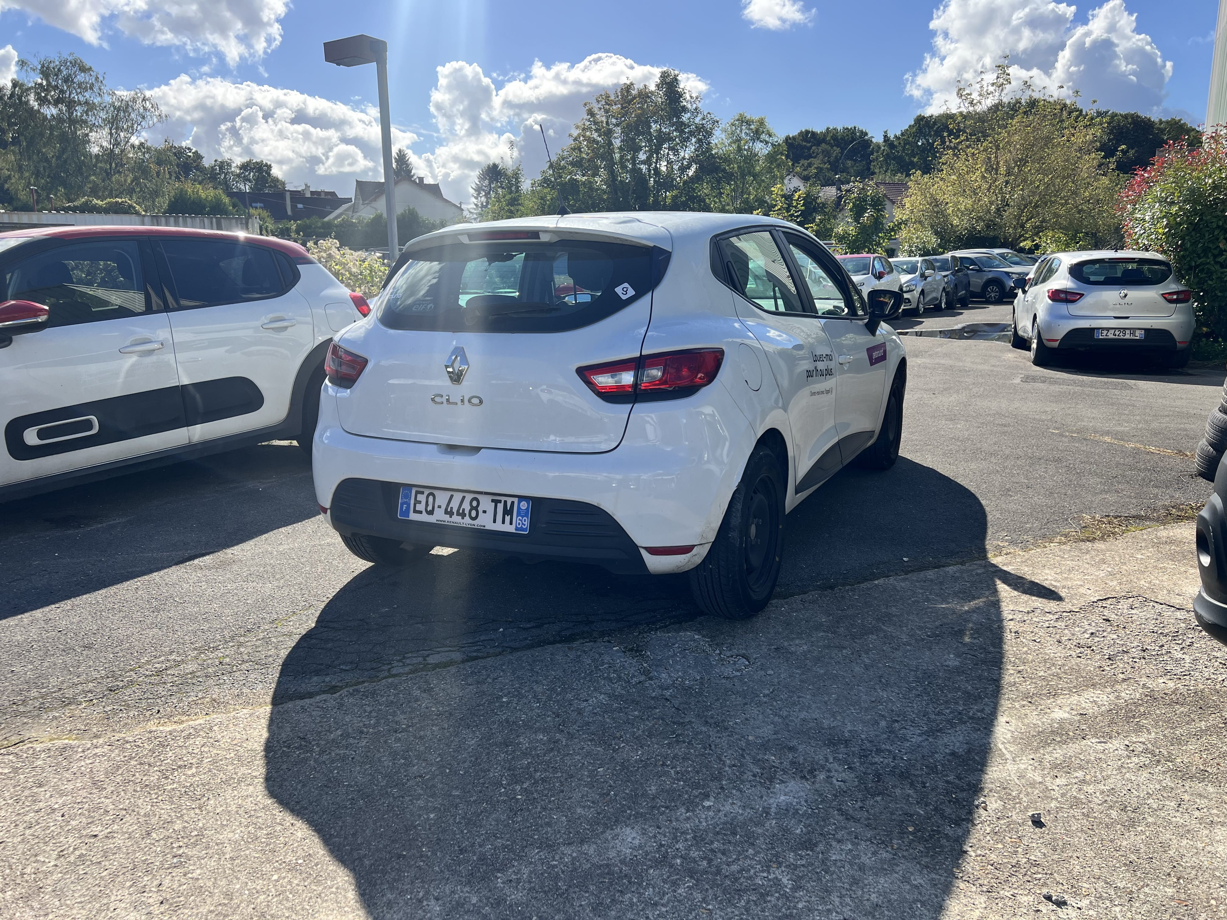 Renault Clio EQ448TM avec Climatisation