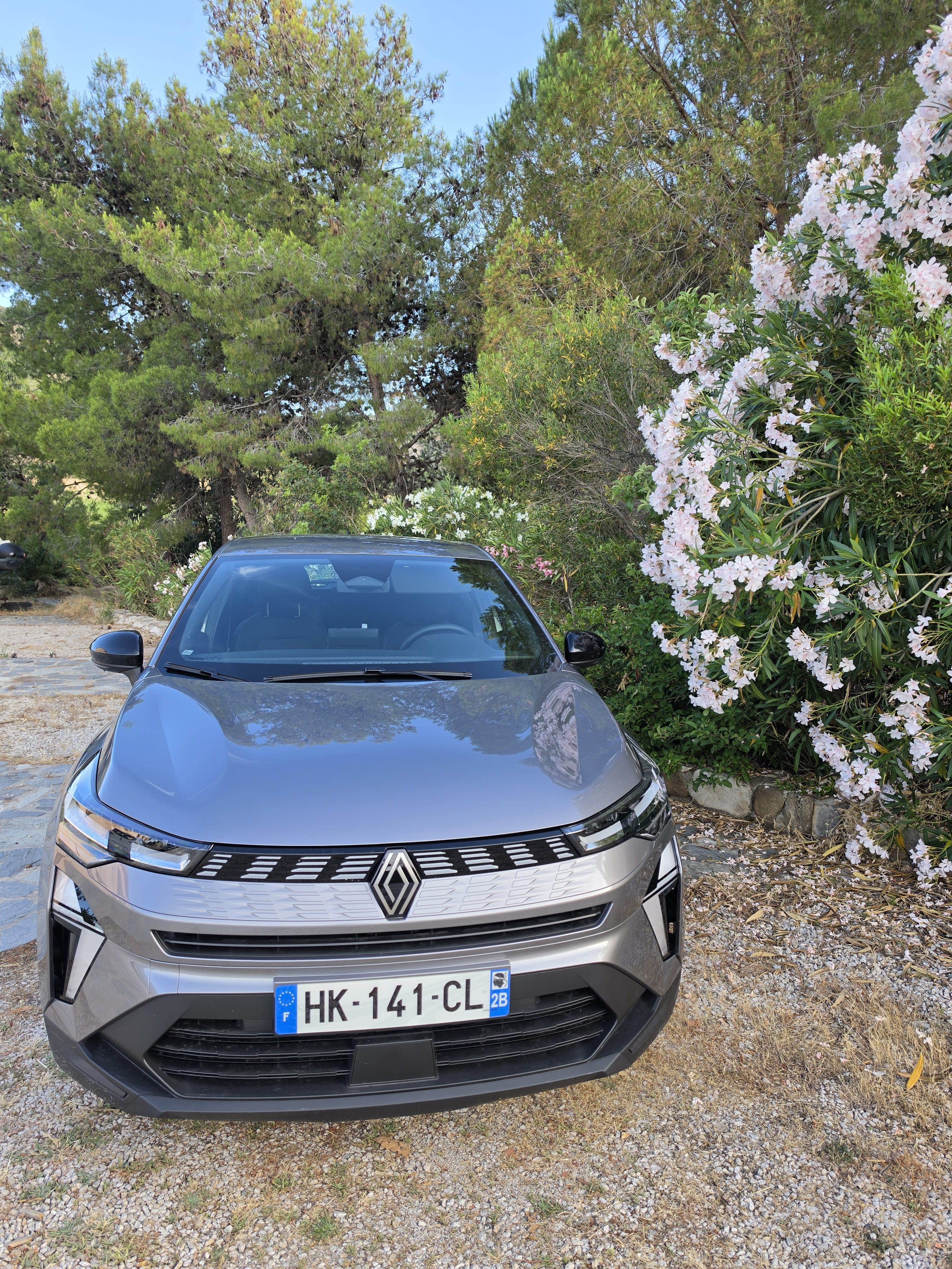 Renault Symbioz E-Tech full hybrid, 2026, Essence 95 / Électrique (hybride), automatique