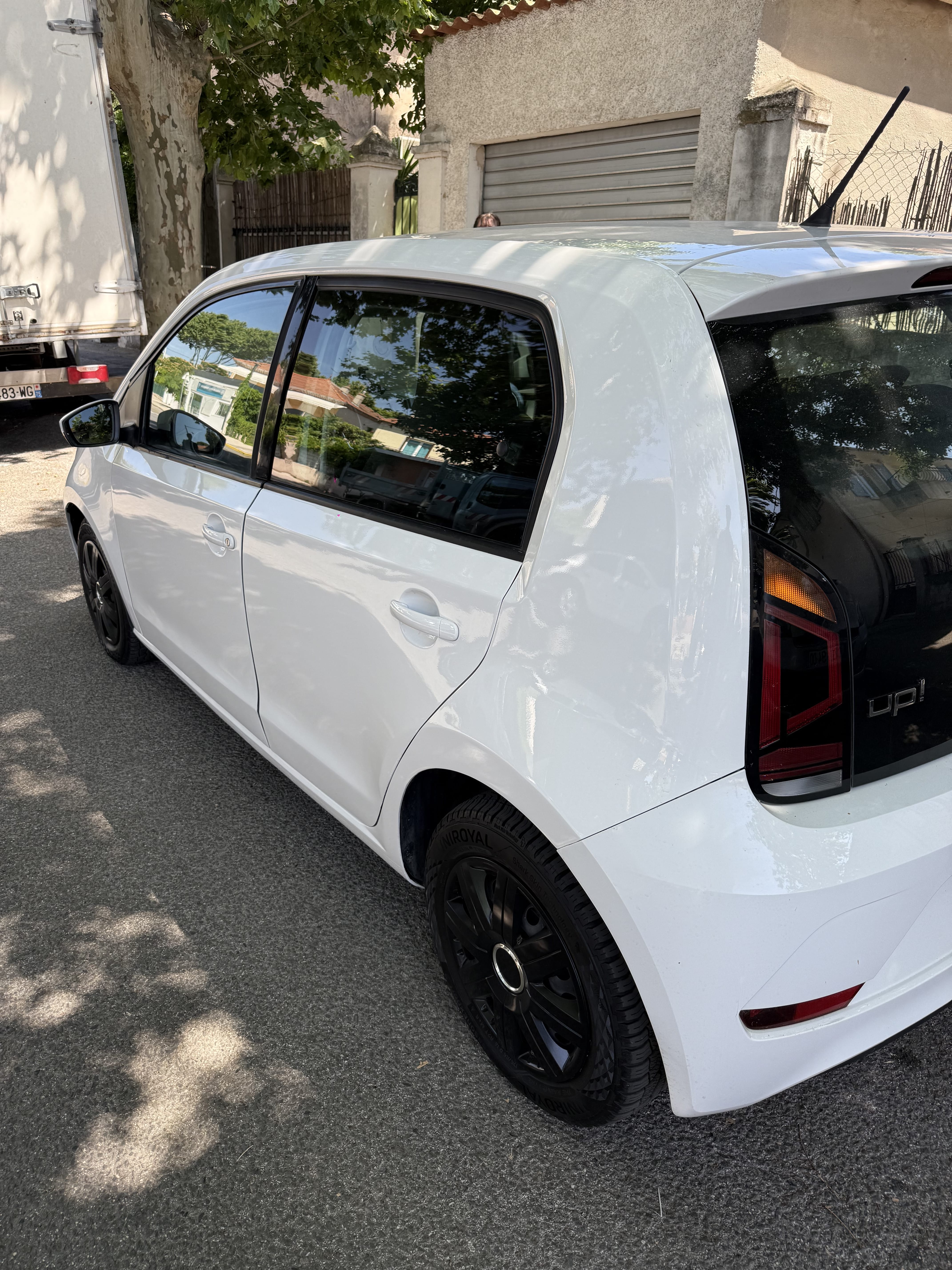 Volkswagen Up! avec Siège bébé