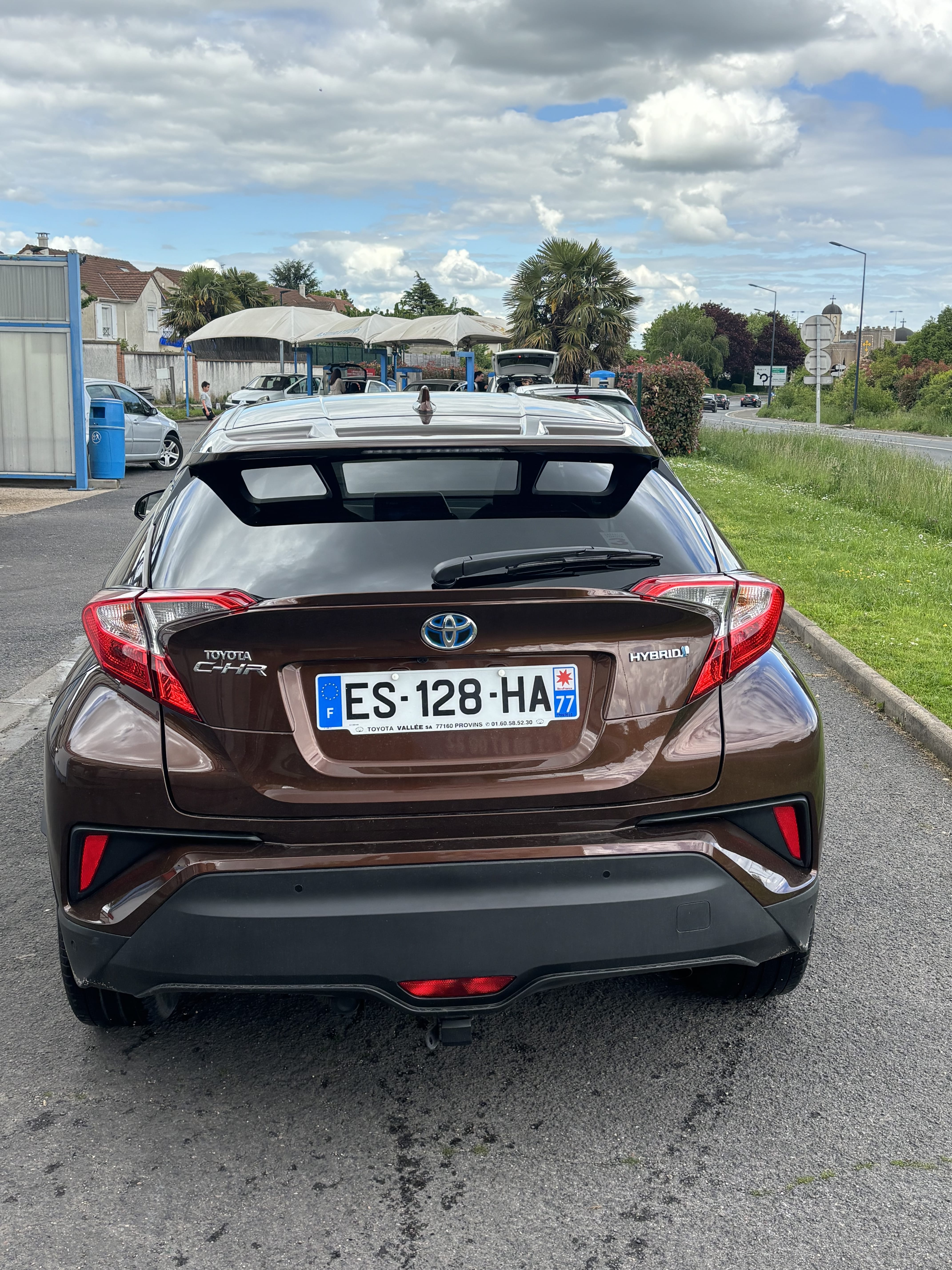 Toyota C-HR Hybrid avec Climatisation