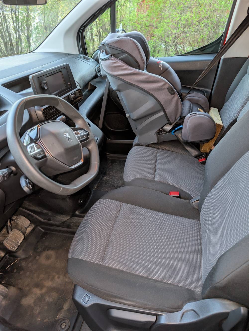 Peugeot Partner Varebil Lang modell med Bilradio
