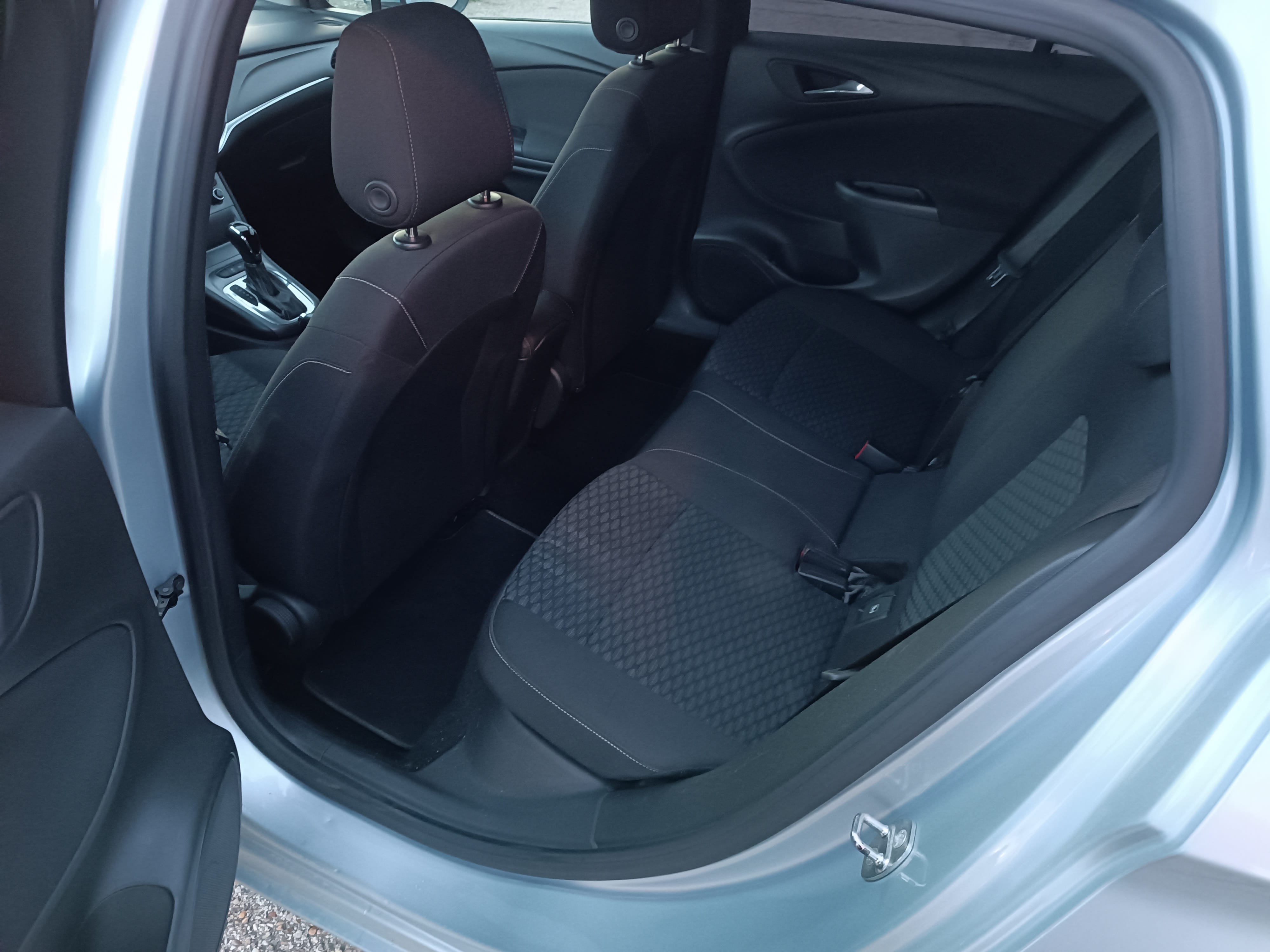 Opel Astra Sports Tourer 1.6 CDTI 136CV with Baby seat