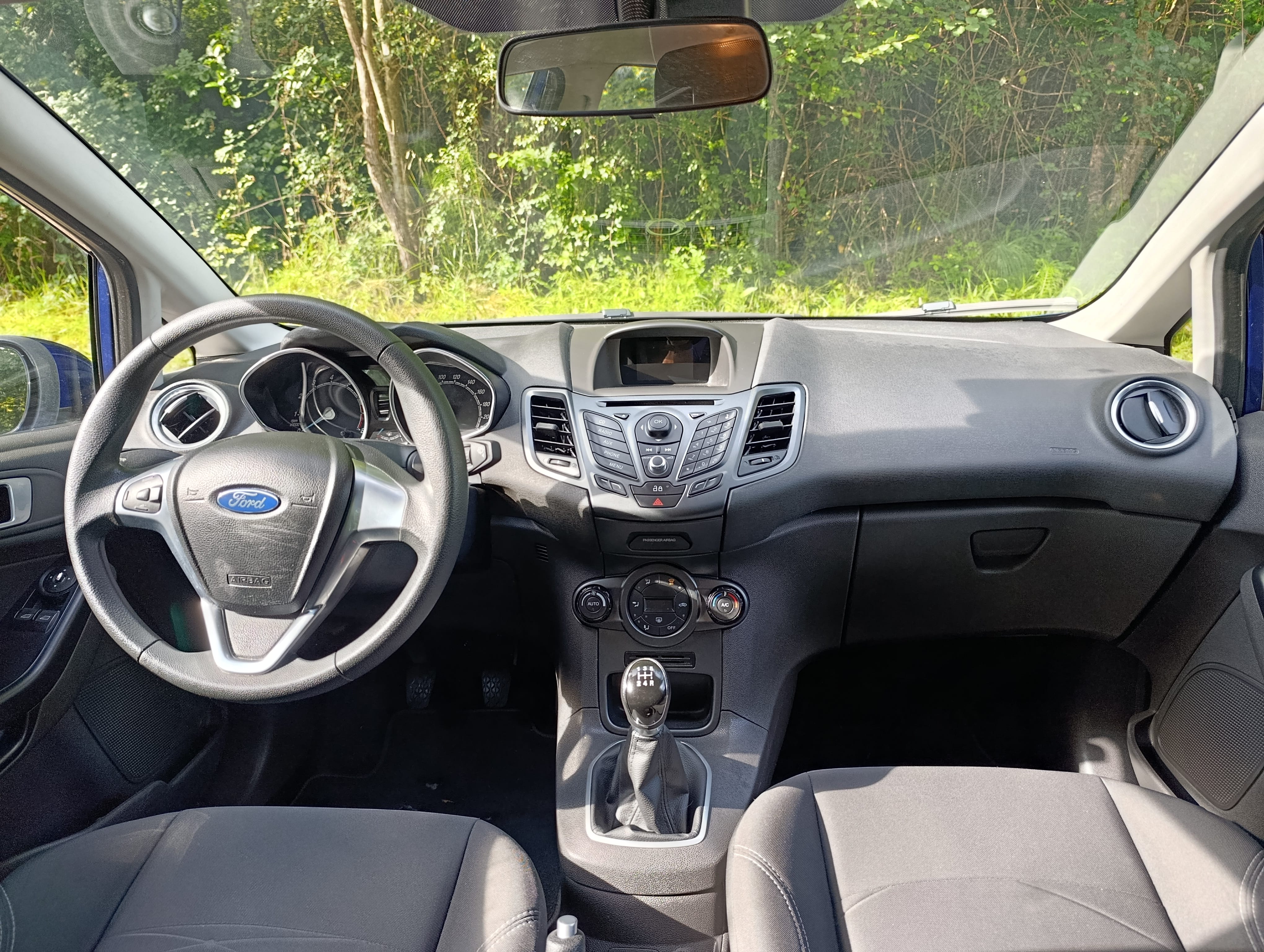 Ford Fiesta Titanium con Silla infantil