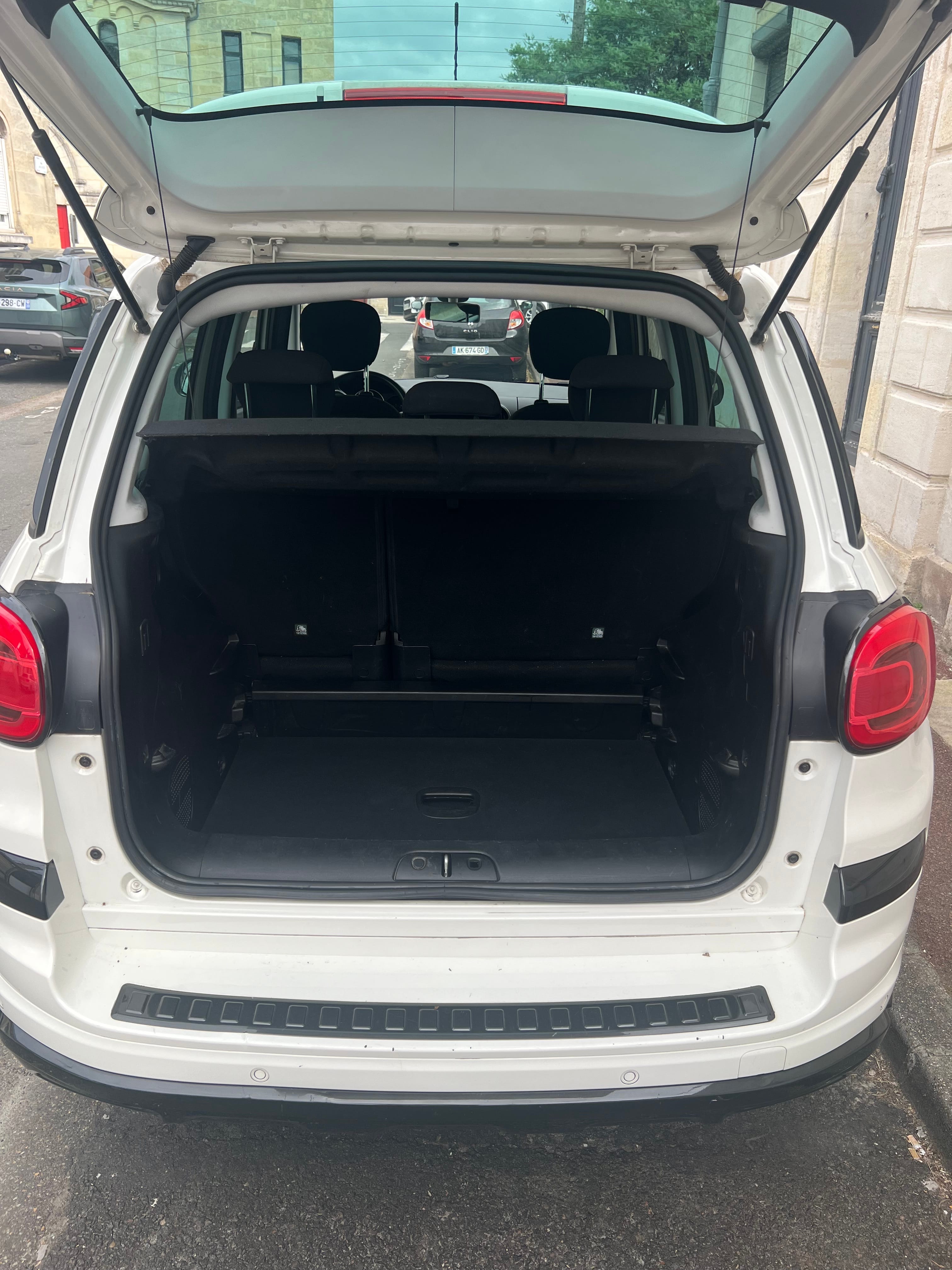 Fiat 500L 1.4L essence 95cv avec Audio Bluetooth