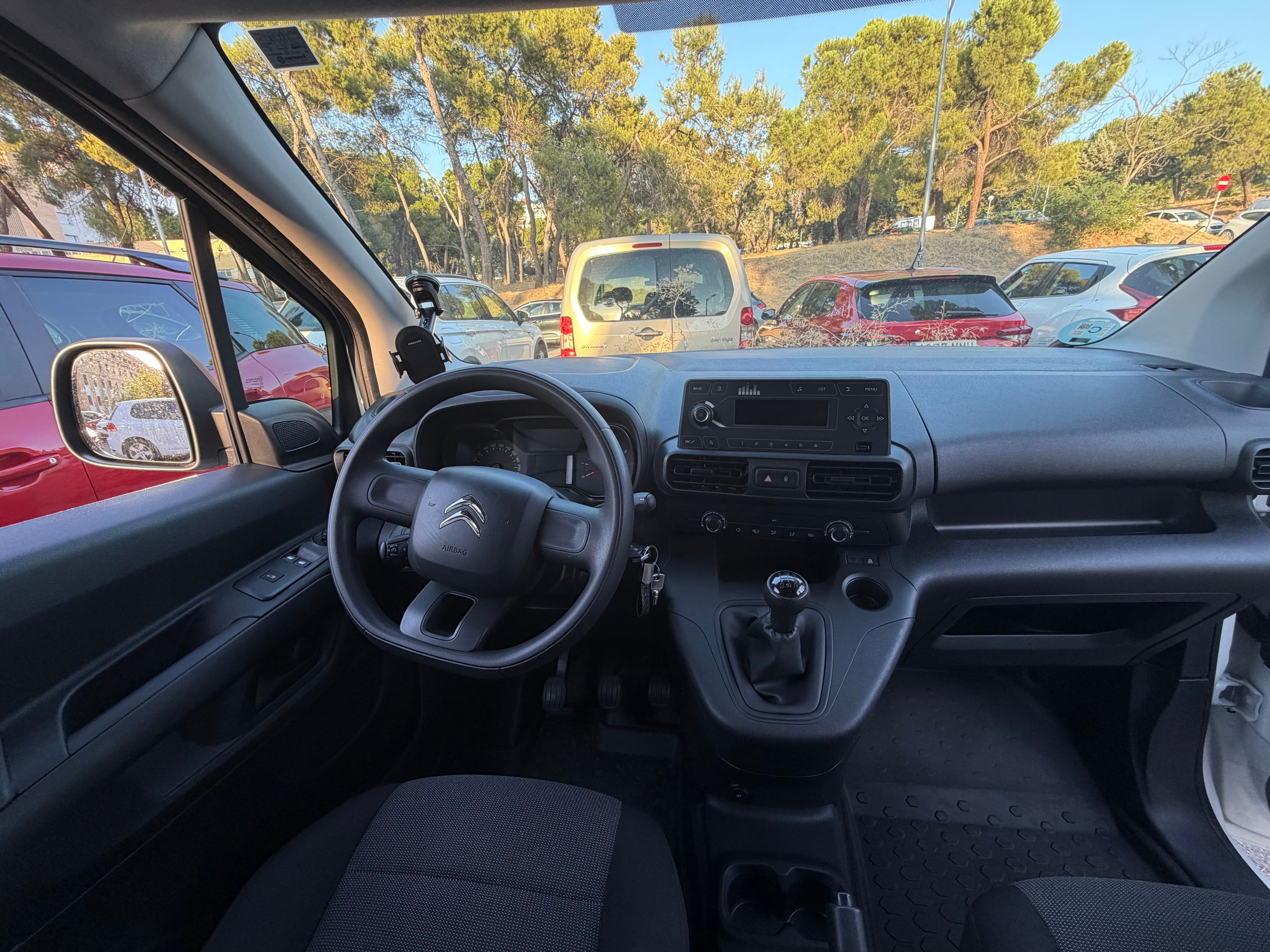Citroen Berlingo with Car radio