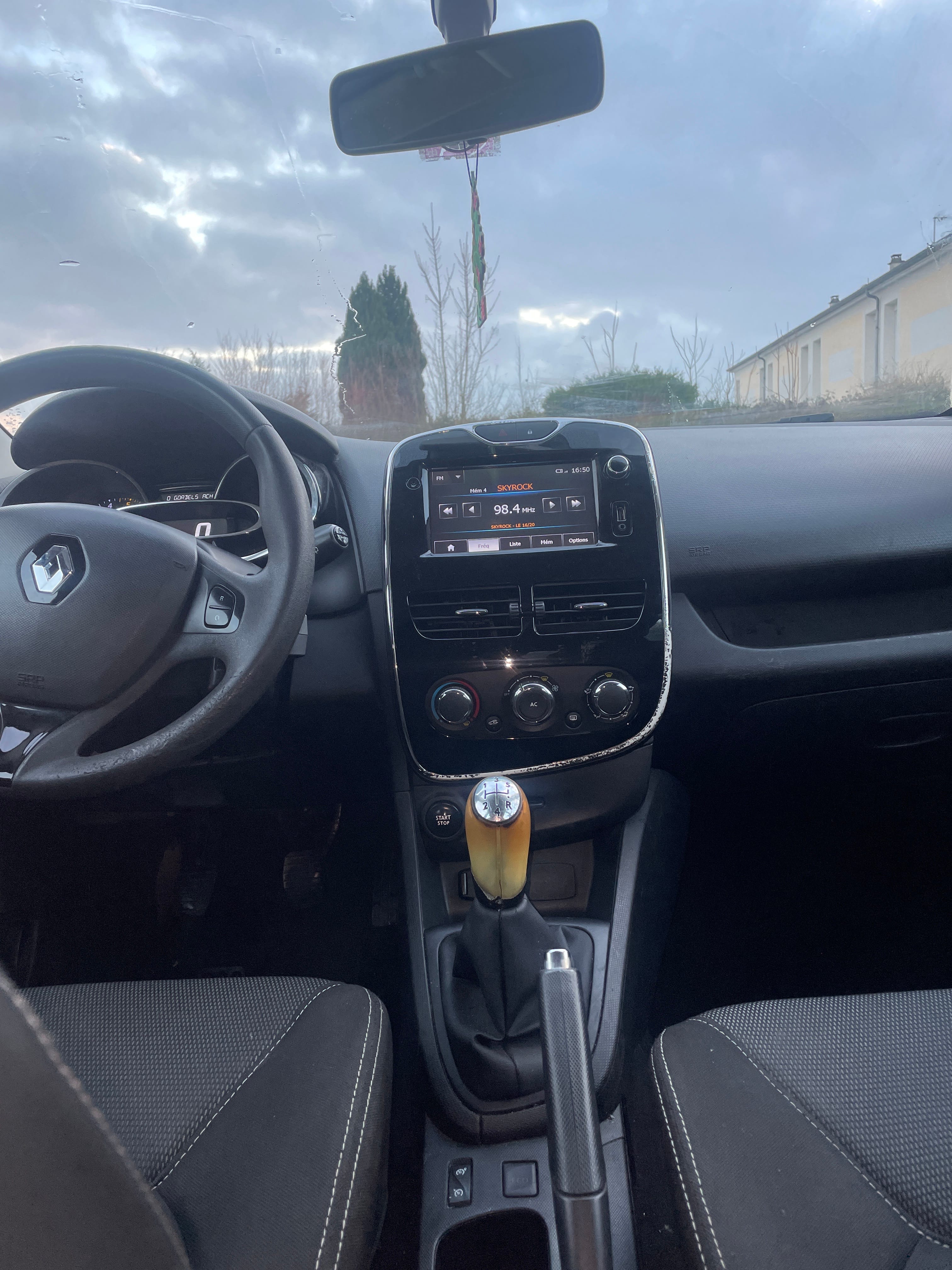 Renault Clio avec Régulateur de vitesse