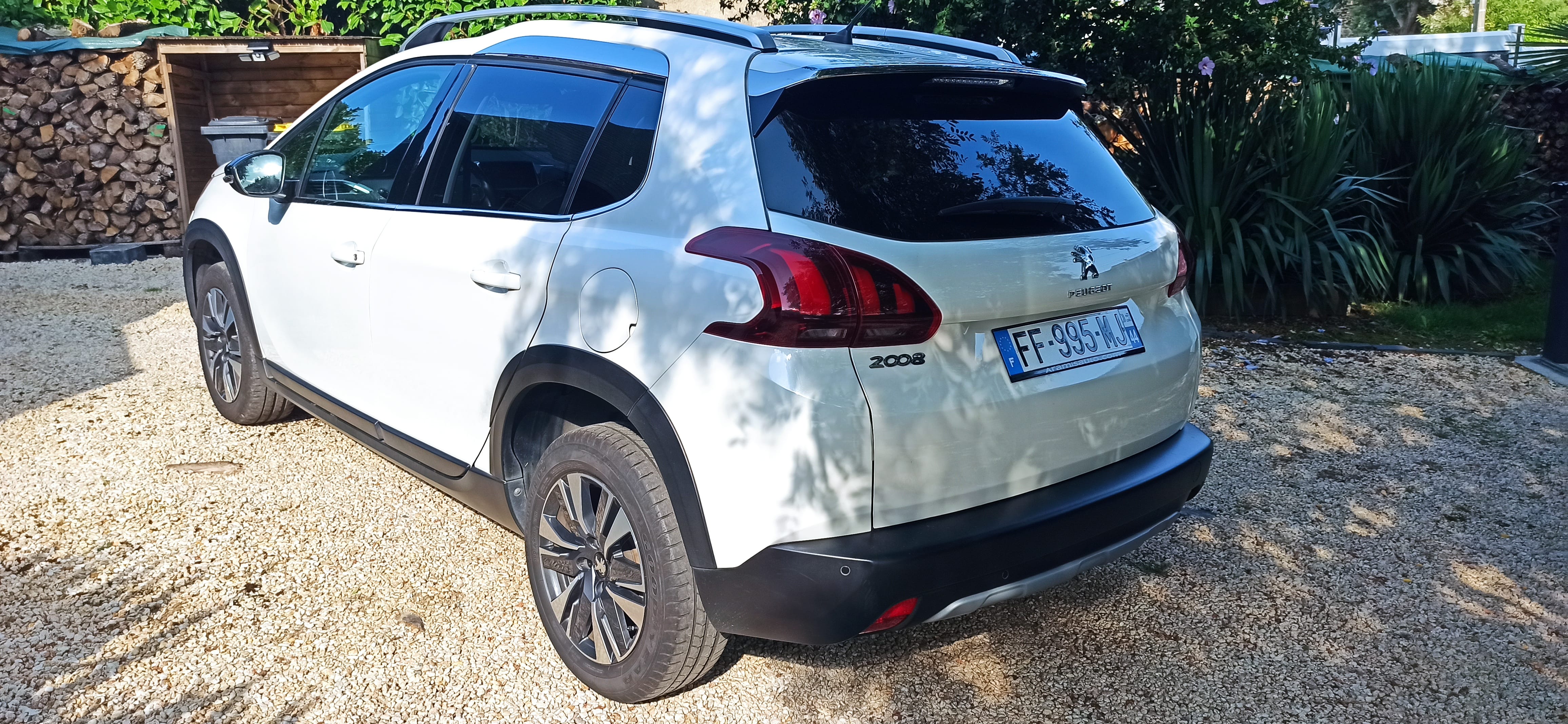 Peugeot 2008 1.6 HDI avec Régulateur de vitesse