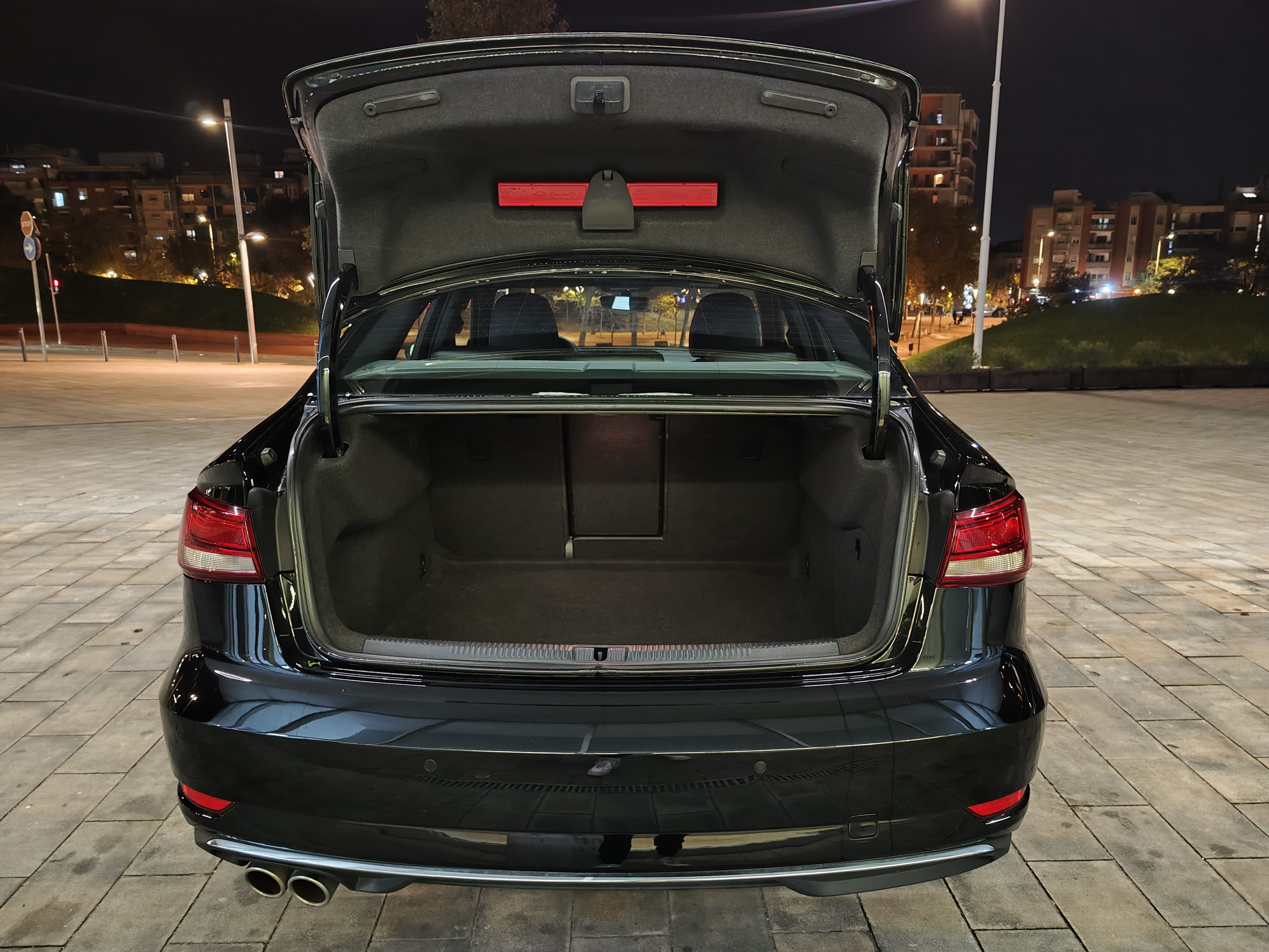 Audi A3 TFSI 150 S Tronic Gasolina 95 SP mit Bluetooth-Audio