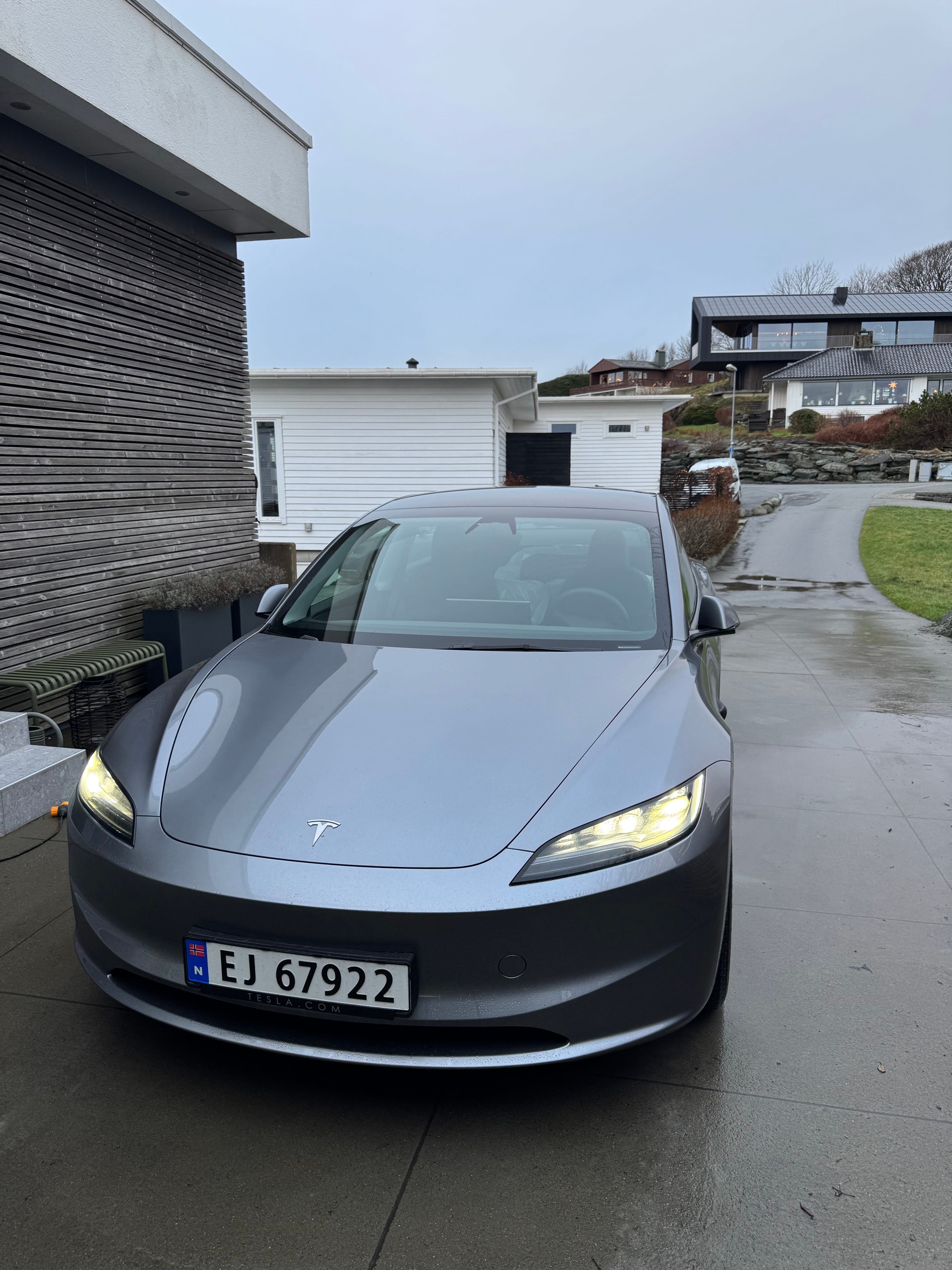 Tesla Model 3, 2024, Electric, automatic