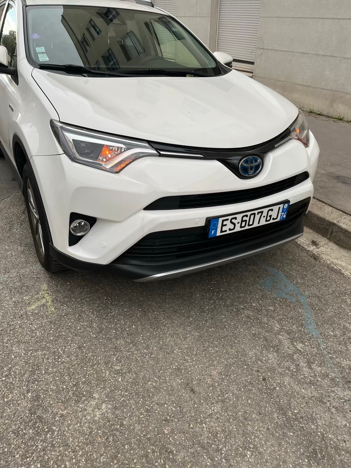 Toyota Rav4 Hybride, 2017, Essence 95 / Électrique (hybride), automatique