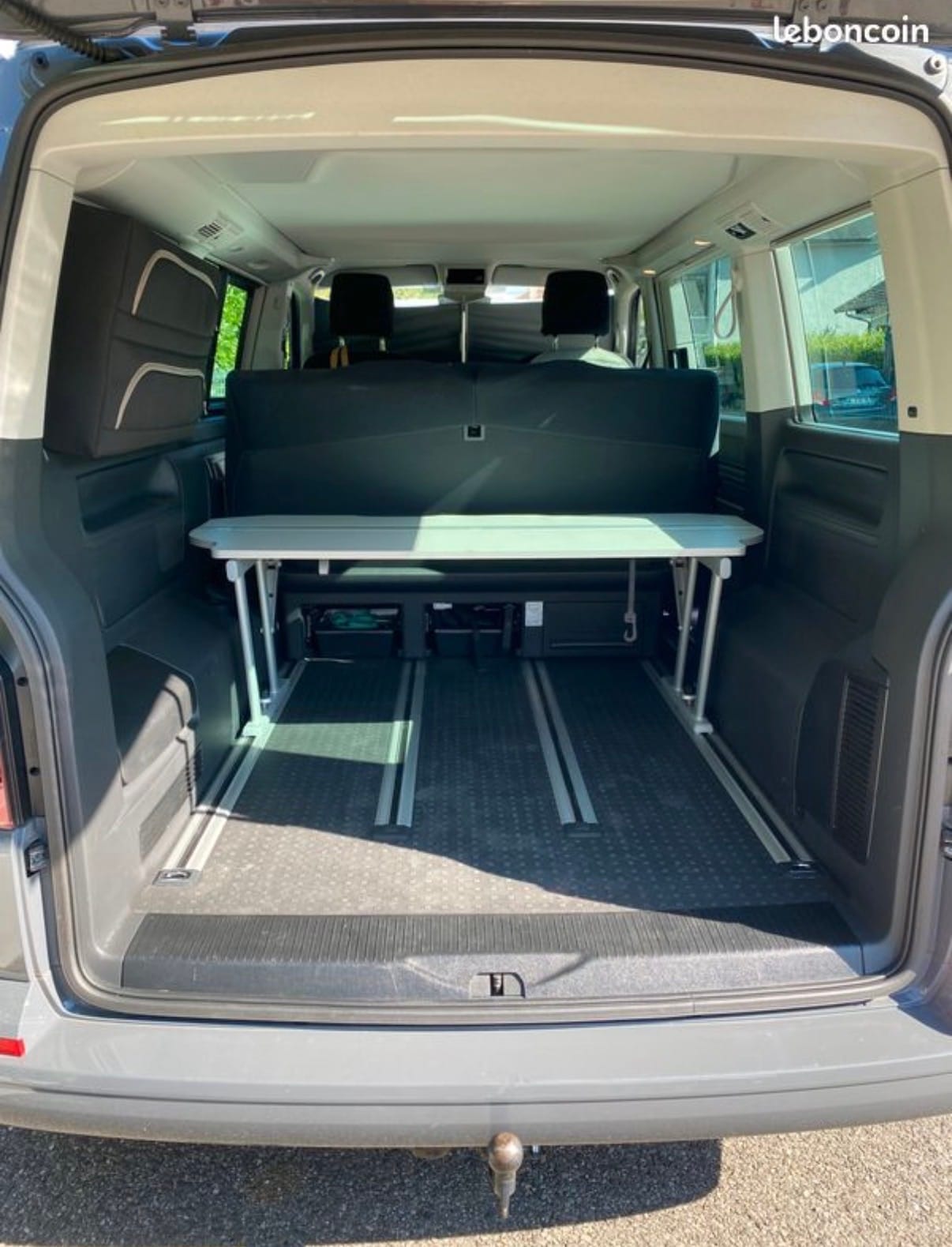 Volkswagen California Beach avec Audio Bluetooth