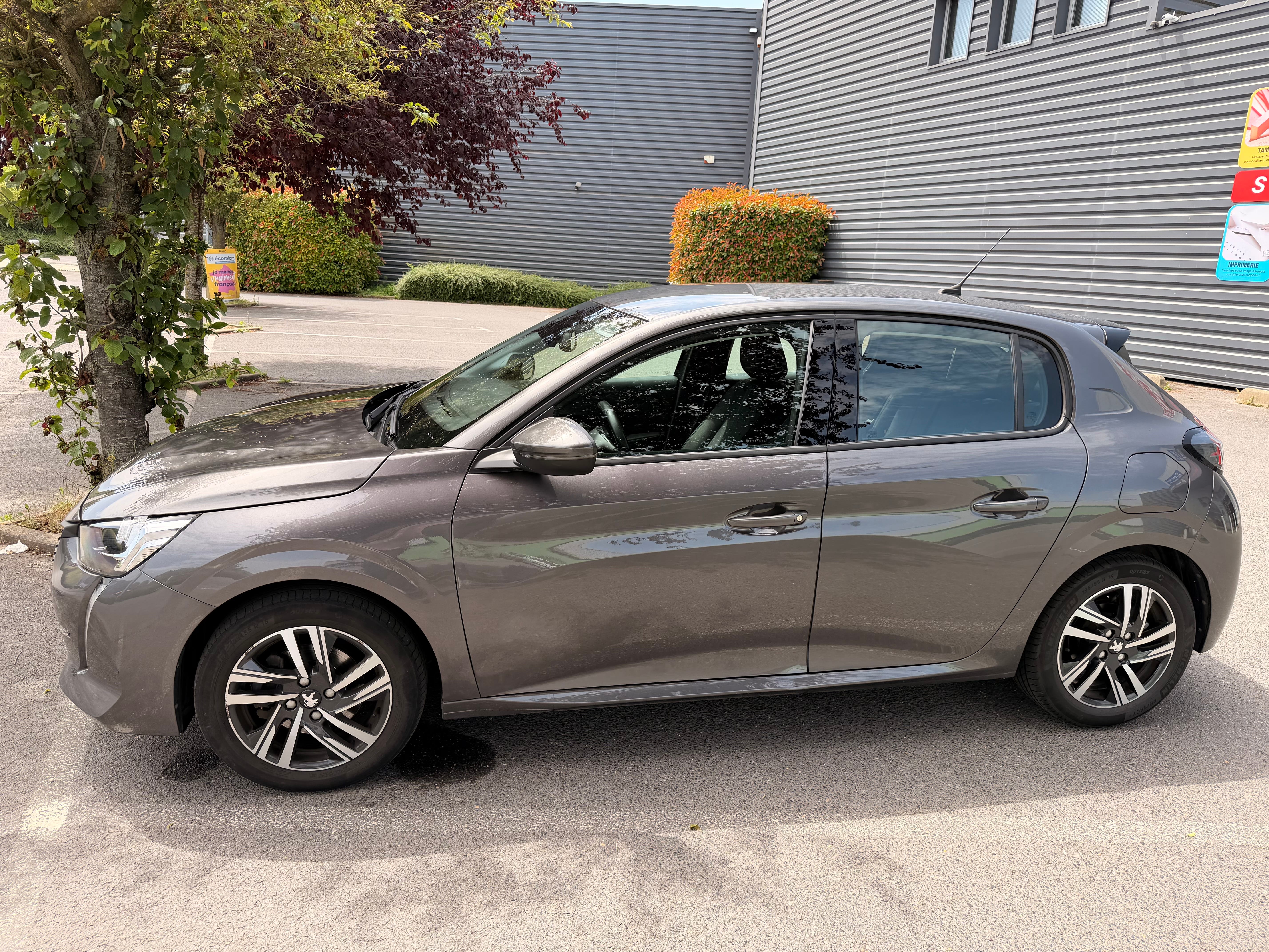 Peugeot 208 avec Climatisation