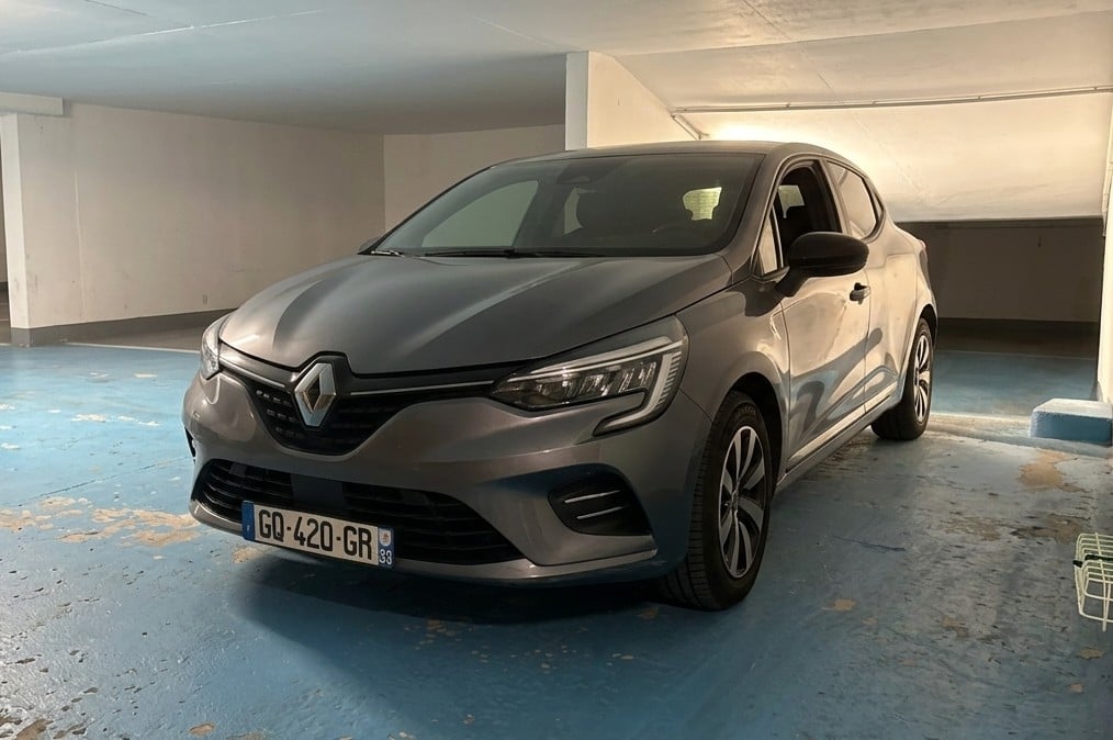 Renault Clio with Air conditioning