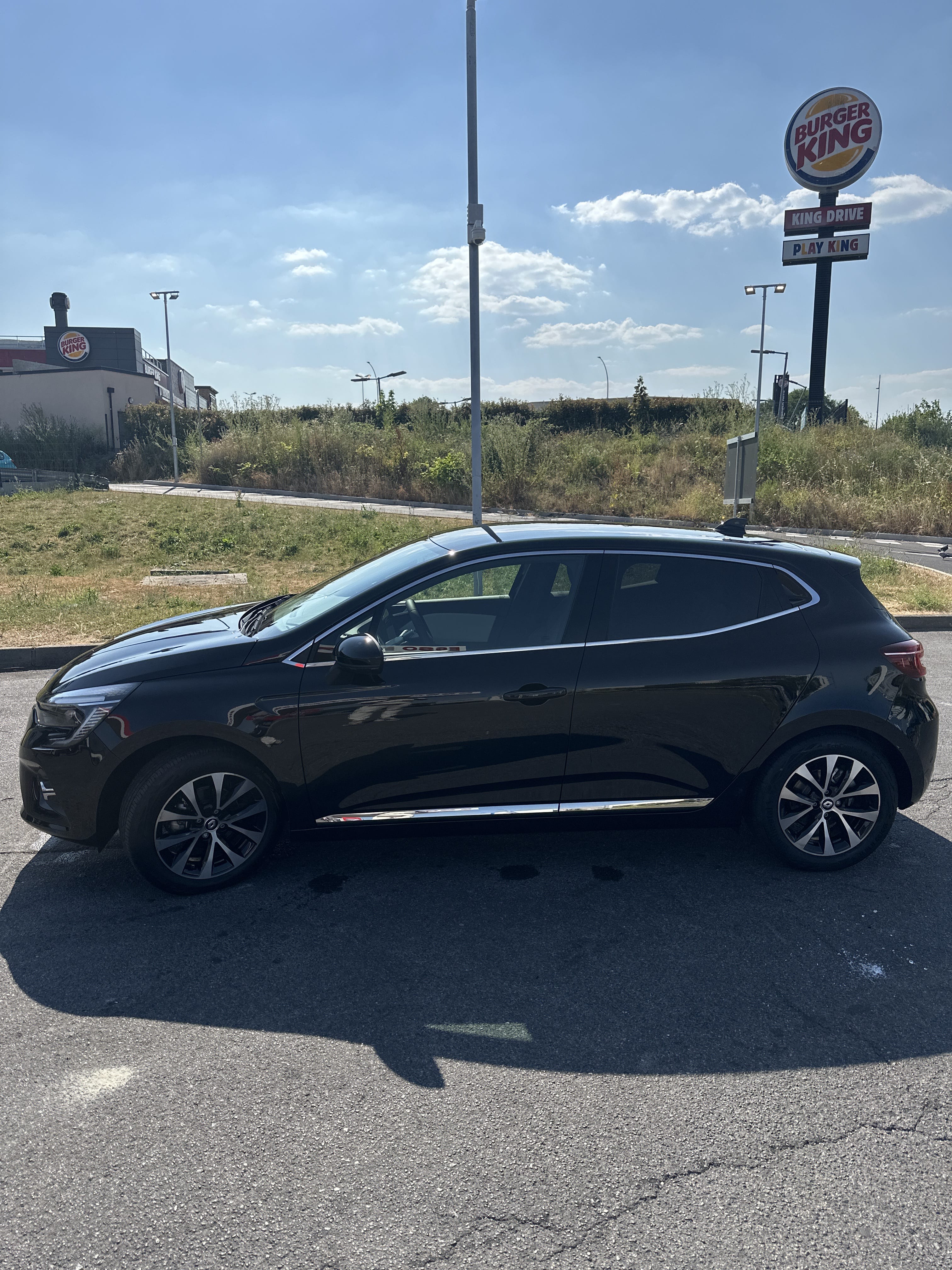 Renault Clio Clio V intense avec Climatisation