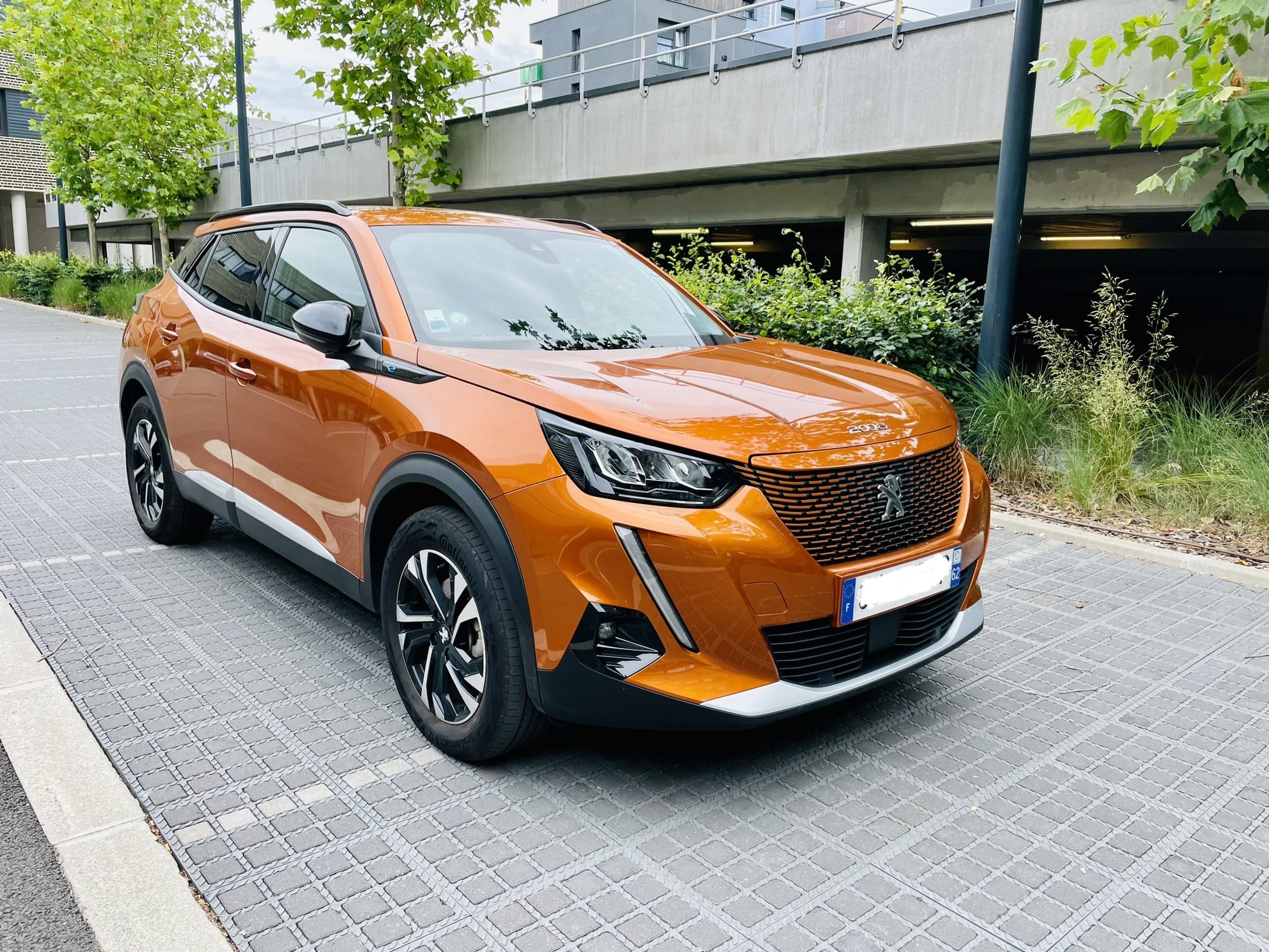 Peugeot e-2008, 2022, Électrique, automatique