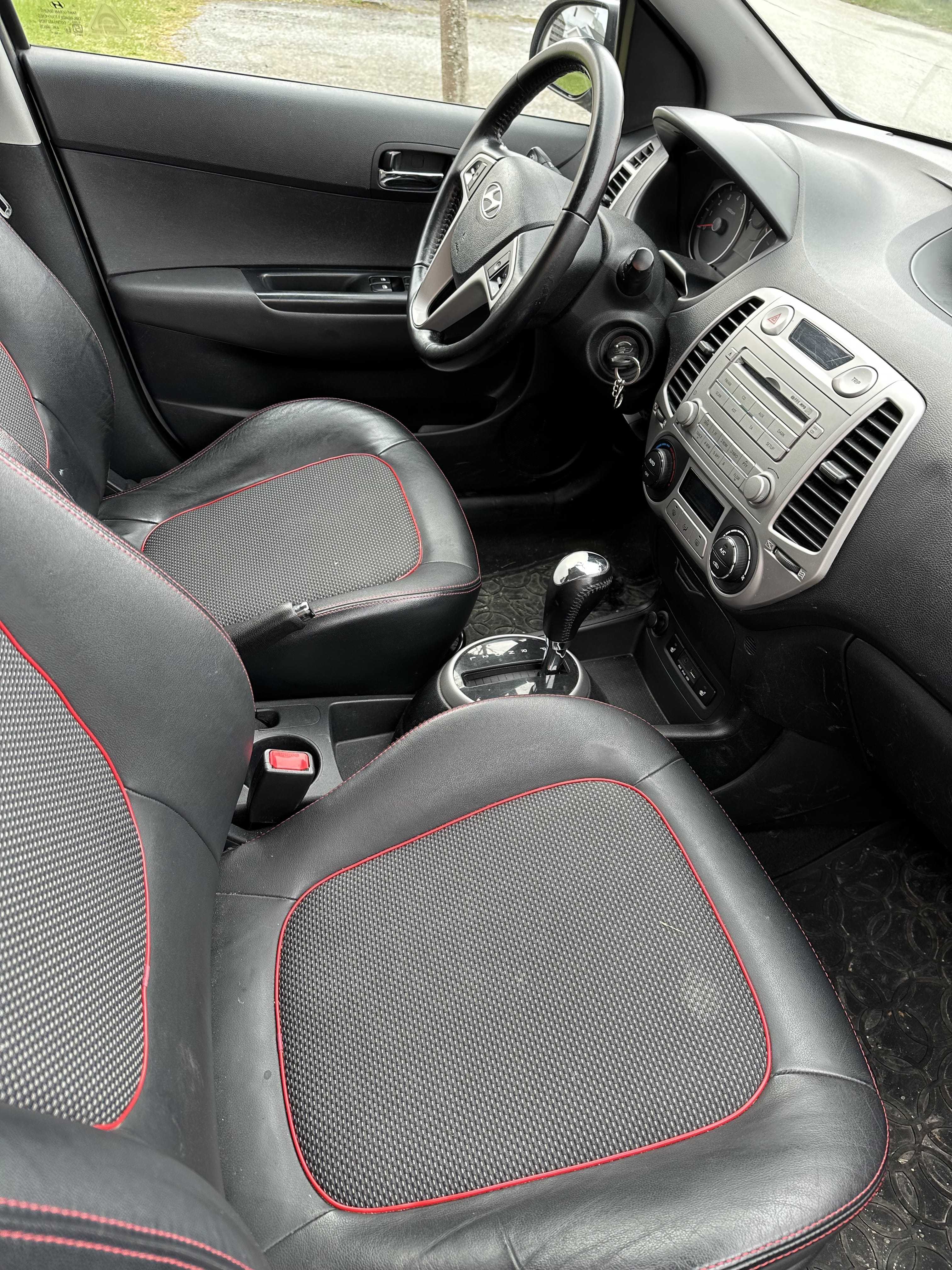 Hyundai i20 with Snow tires