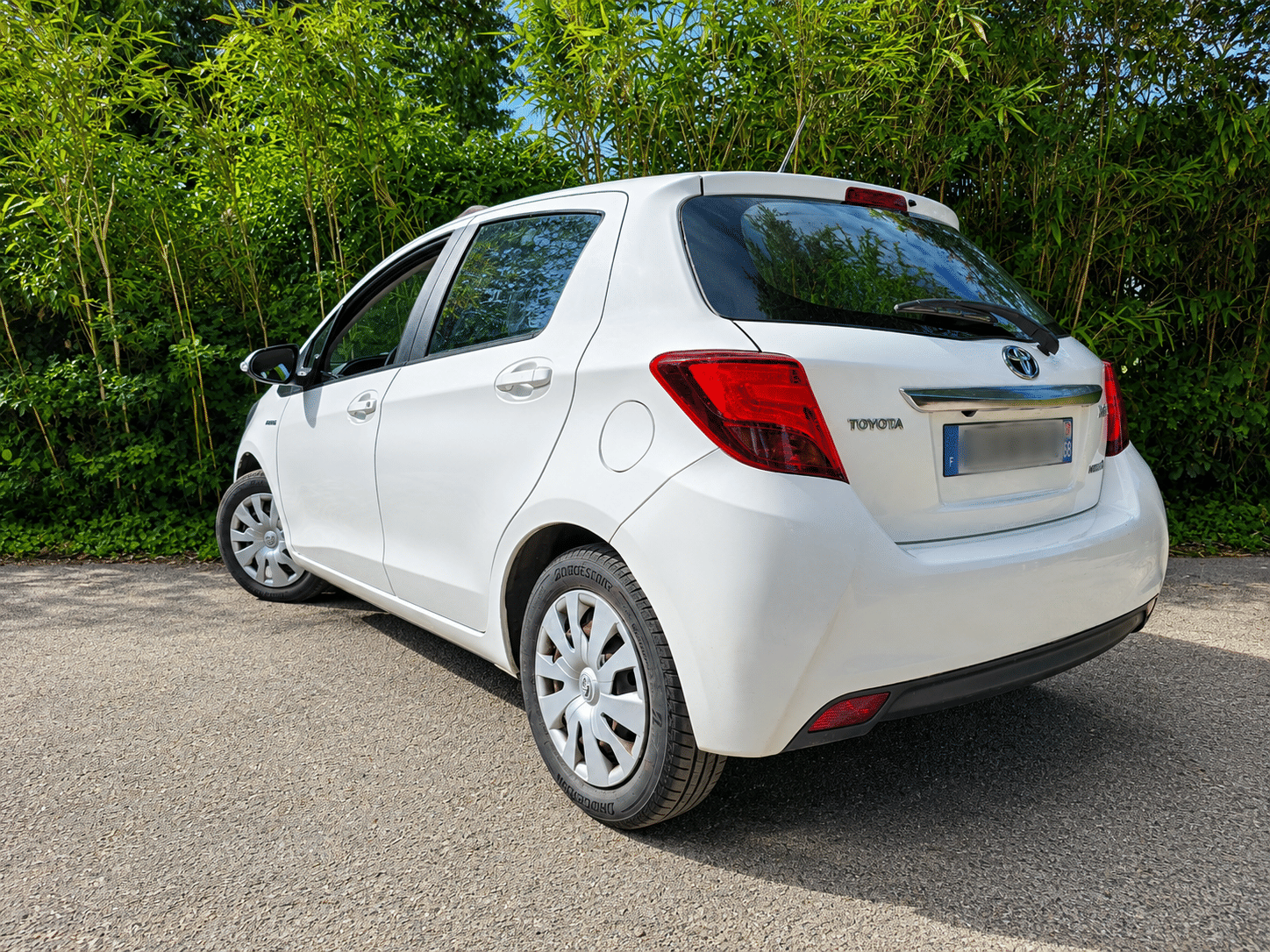 Toyota Yaris Hybride 100h avec Caméra de recul