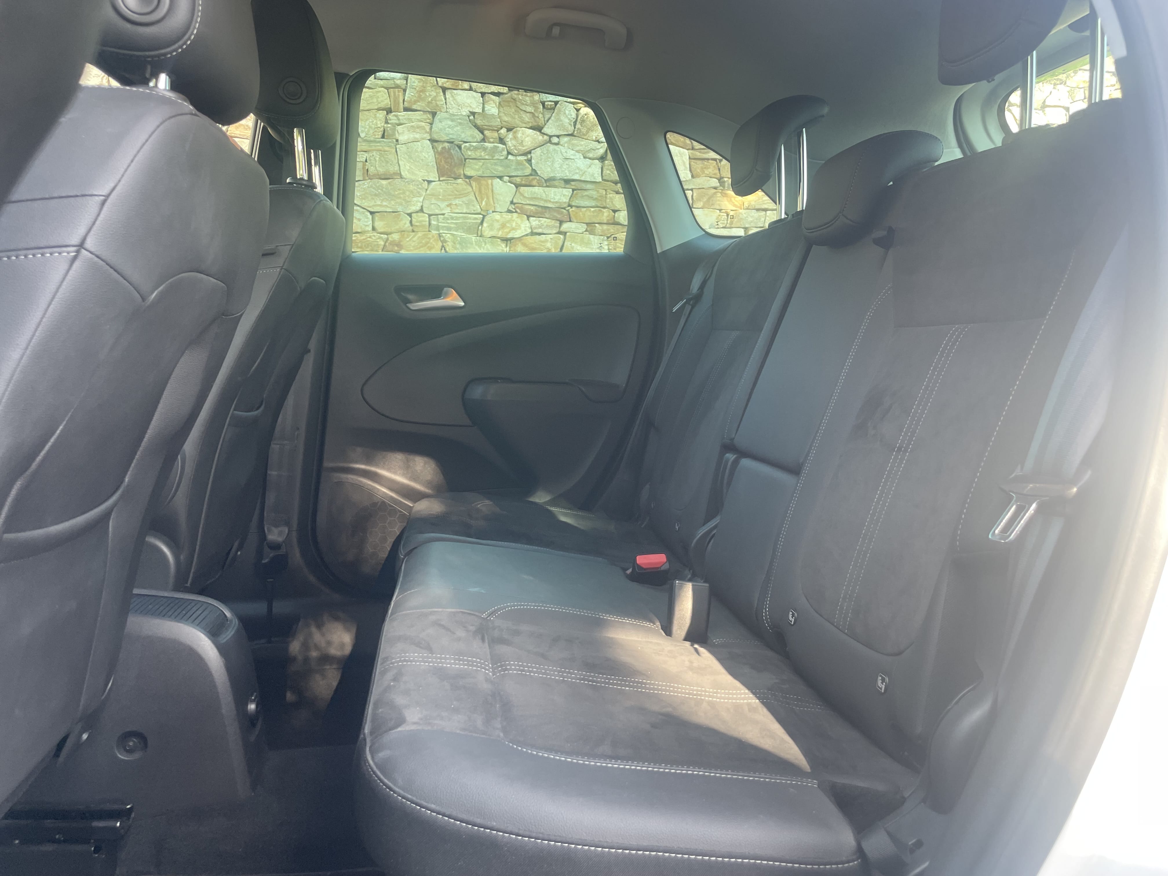 Opel Crossland avec Siège bébé