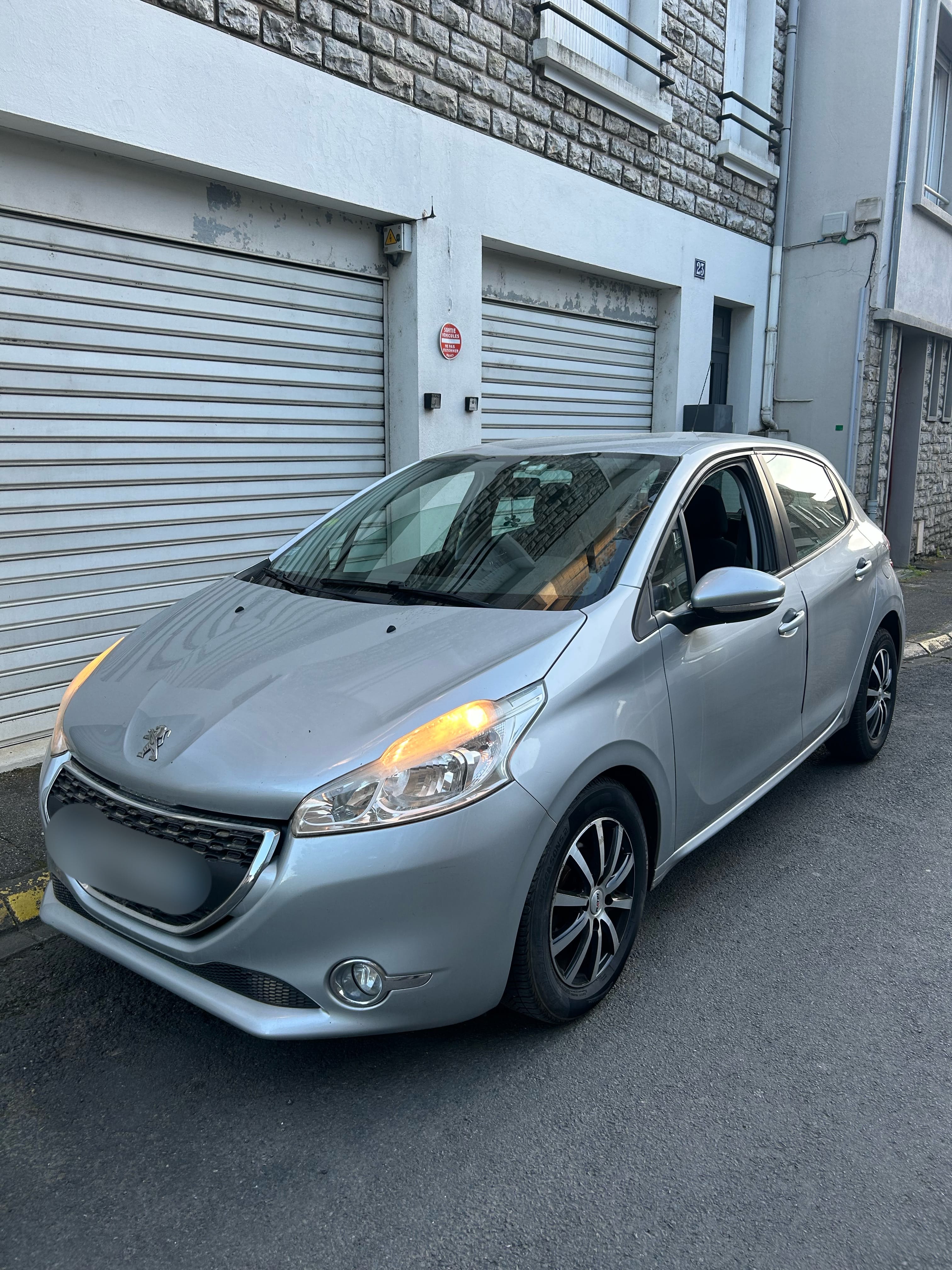 Peugeot 208, 2013, Diesel