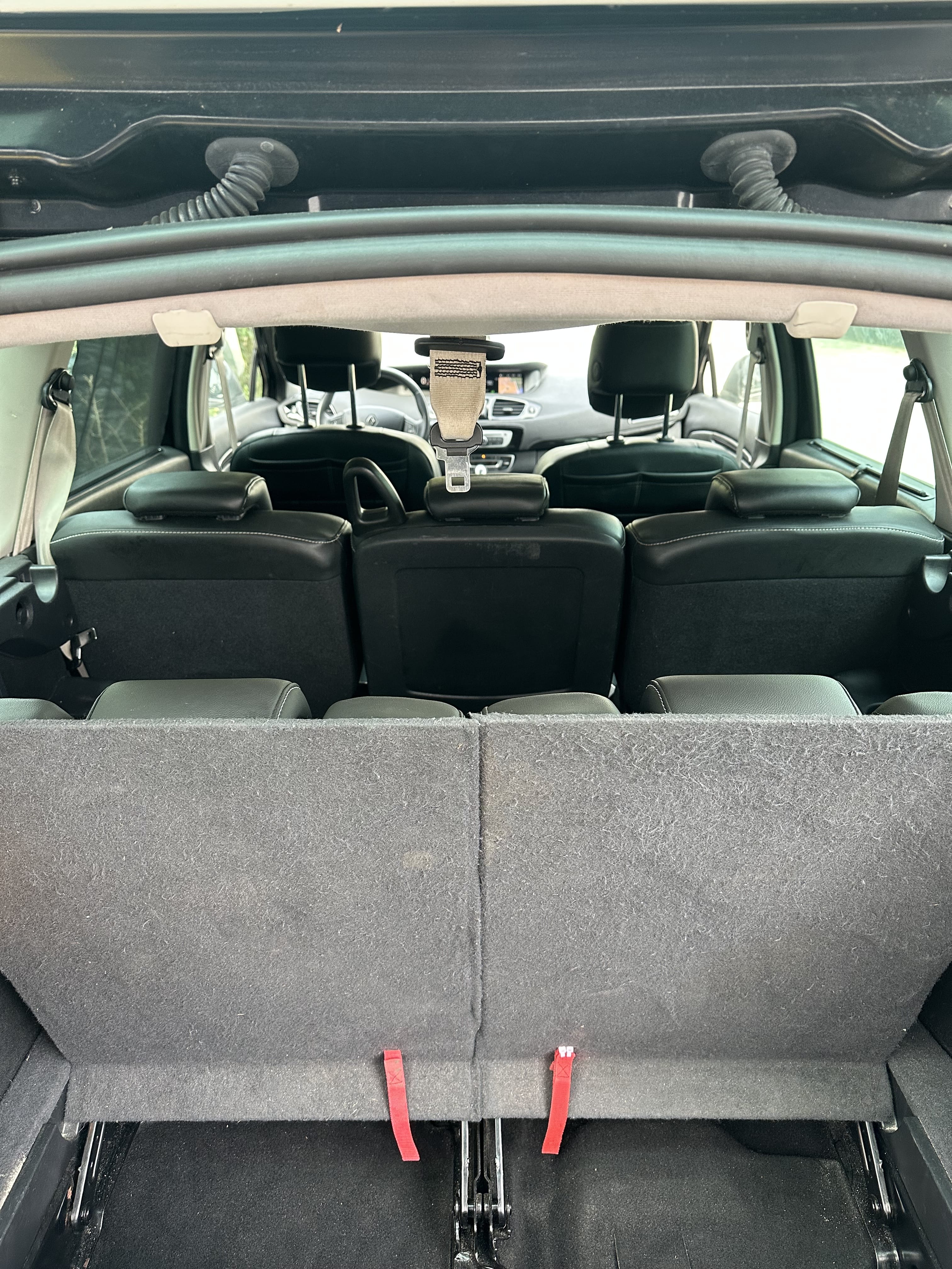 Renault Scenic 7 places avec Pneus neige