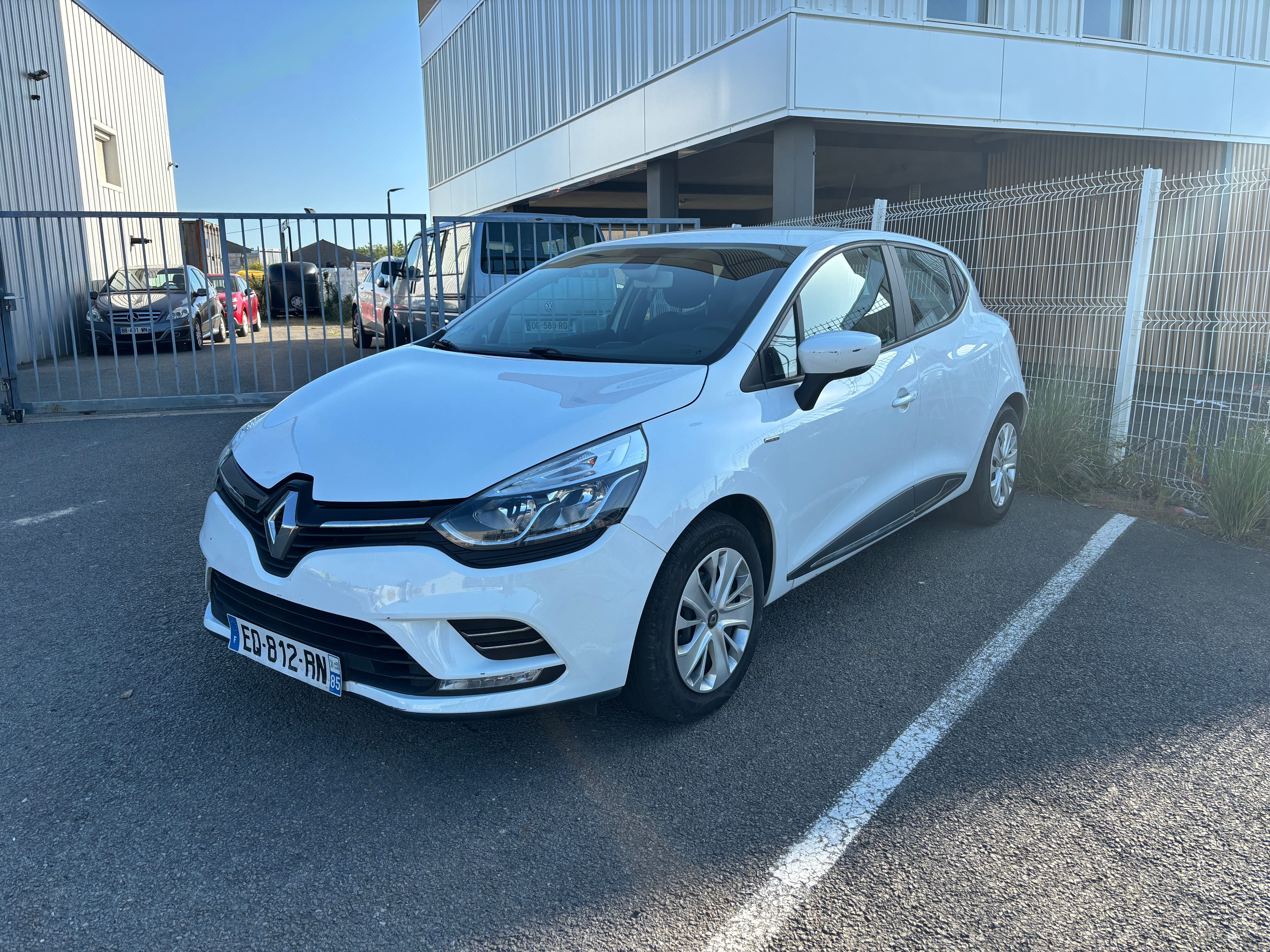 Renault Clio avec Climatisation