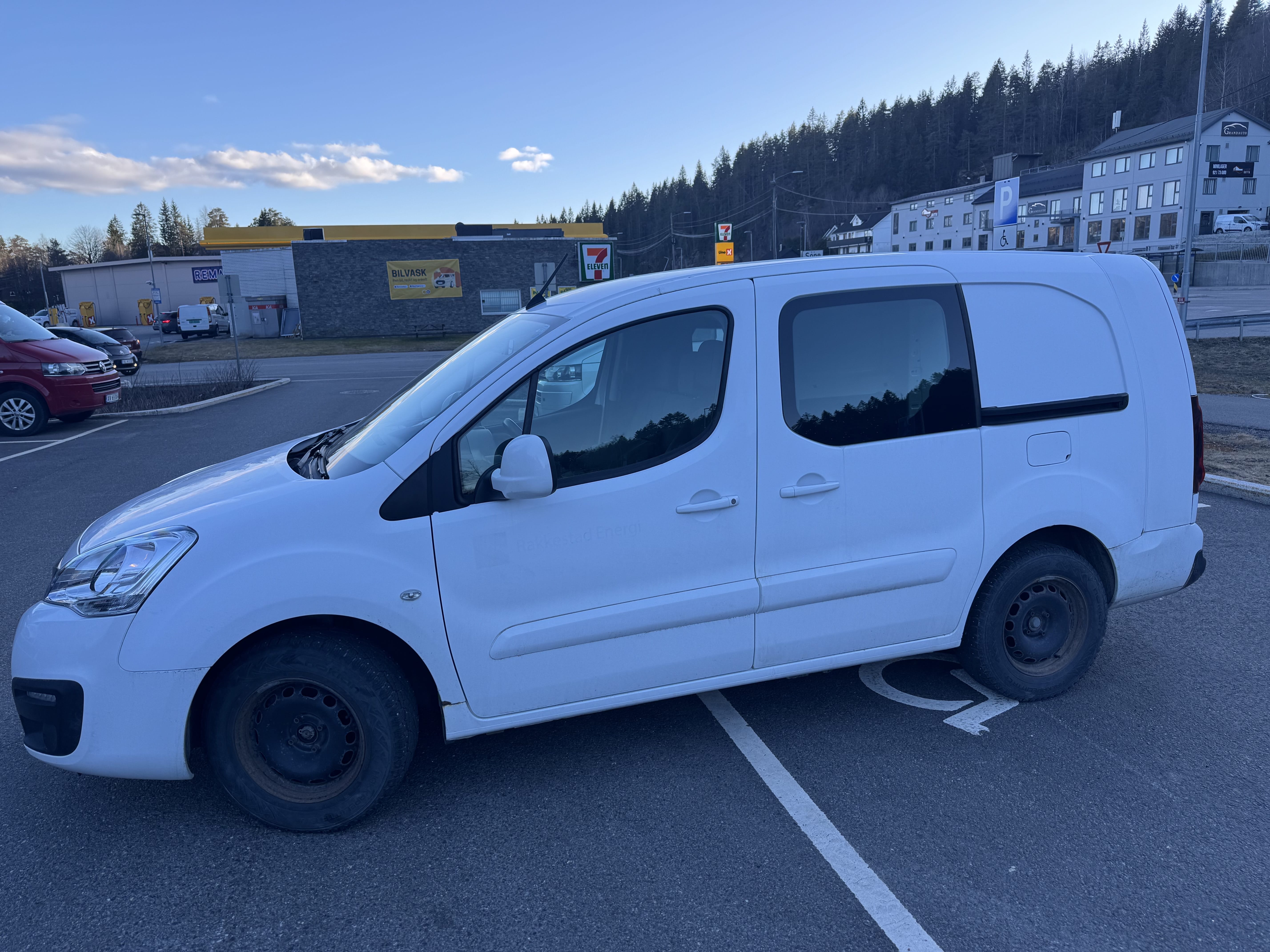 Peugeot Partner med Aircondition